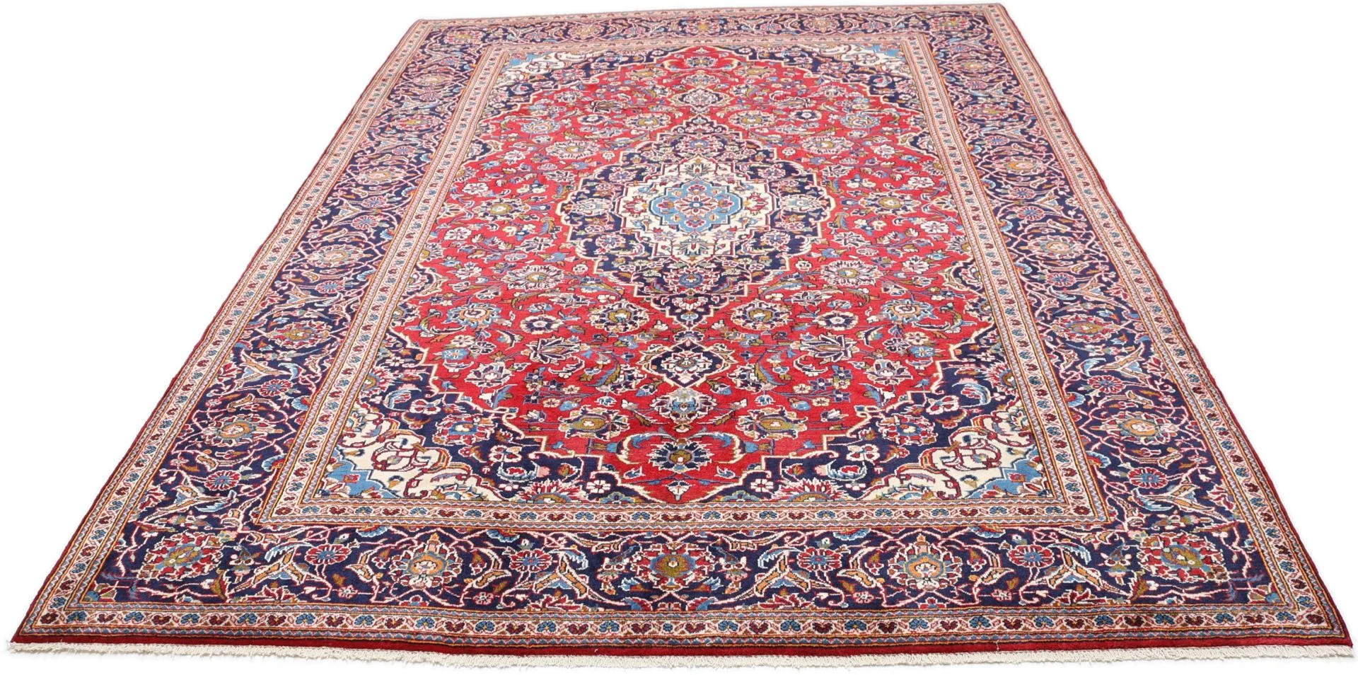 Alternative view of Kashan Persian Rug 198 × 285 cm in Wool, hand-knotted