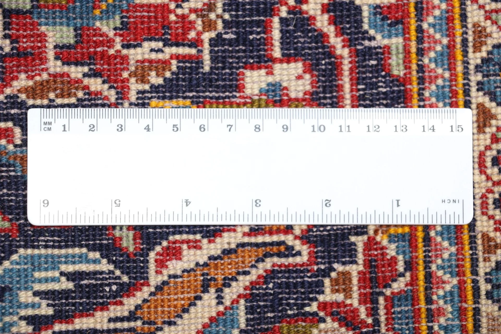 Kashan Persian Rug 198 × 285 cm in Wool, hand-knotted - Image 11