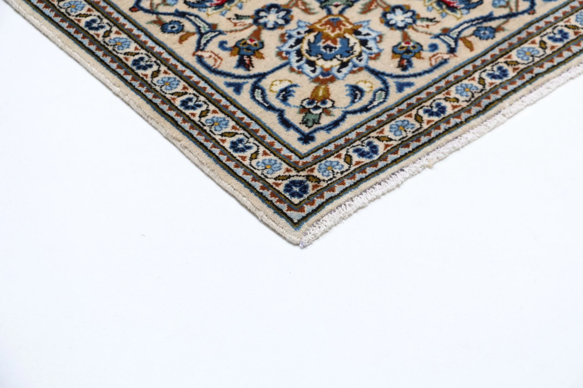 Wool Kashan Persian Rug 198 × 294 cm, hand-knotted - Image 6