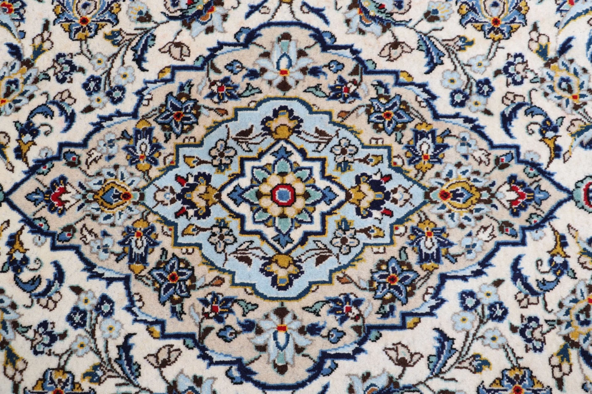 Hand-Knotted Kashan Persian Rug, 200 × 295 cm, Wool - Image 9