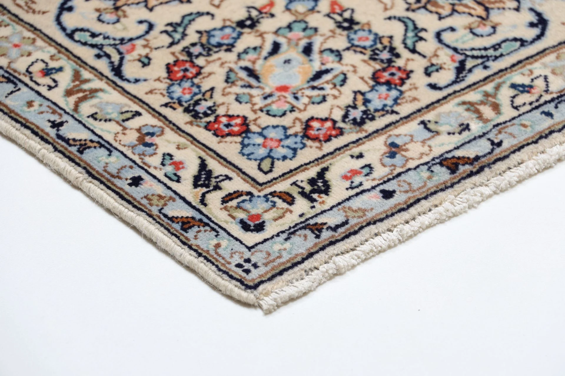 Hand-Knotted Kashan Persian Rug, 197 × 295 cm, Wool - Image 6