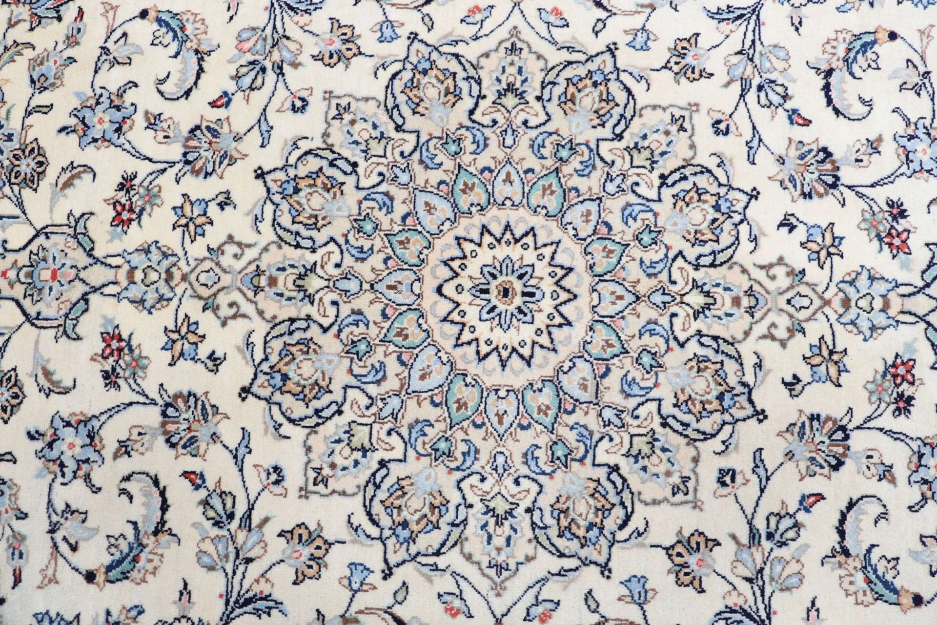 Hand-Knotted Kashan Persian Rug, 197 × 295 cm, Wool - Image 9