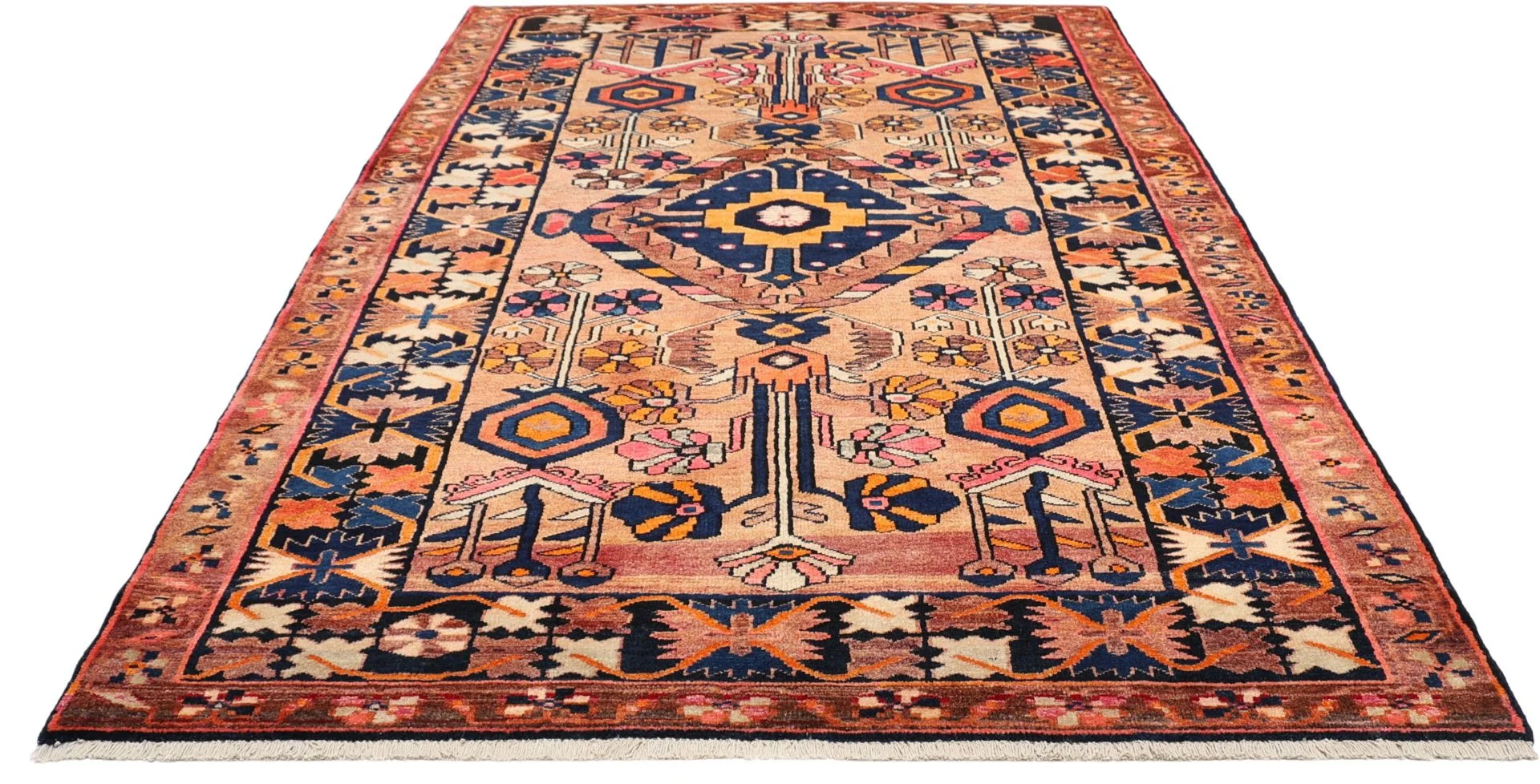 Alternative view of Wool Bakhtiari Persian Rug 167 × 254 cm, hand-knotted