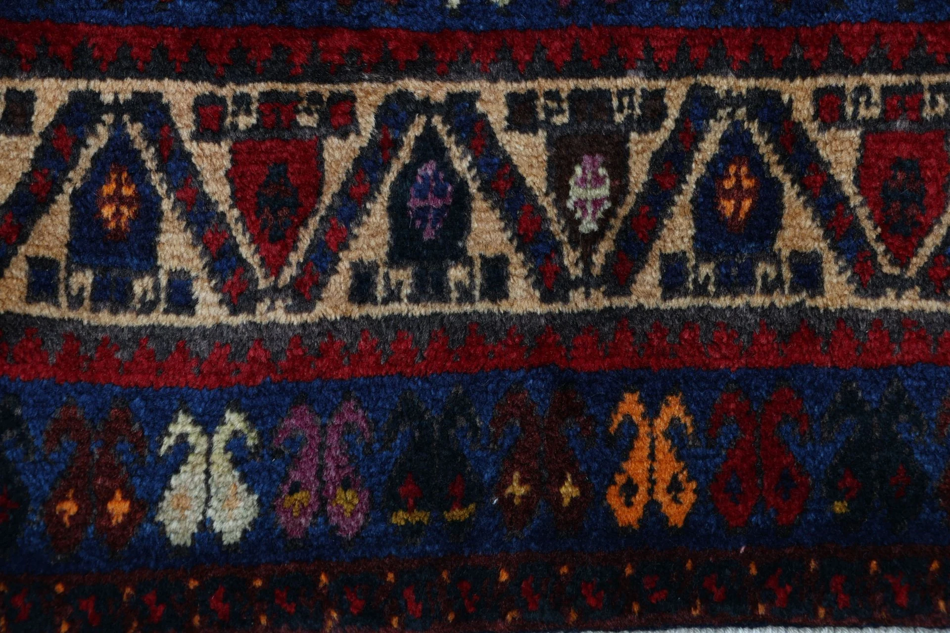 Hand-Knotted Persian Rug, 180 × 235 cm, Wool - Image 8