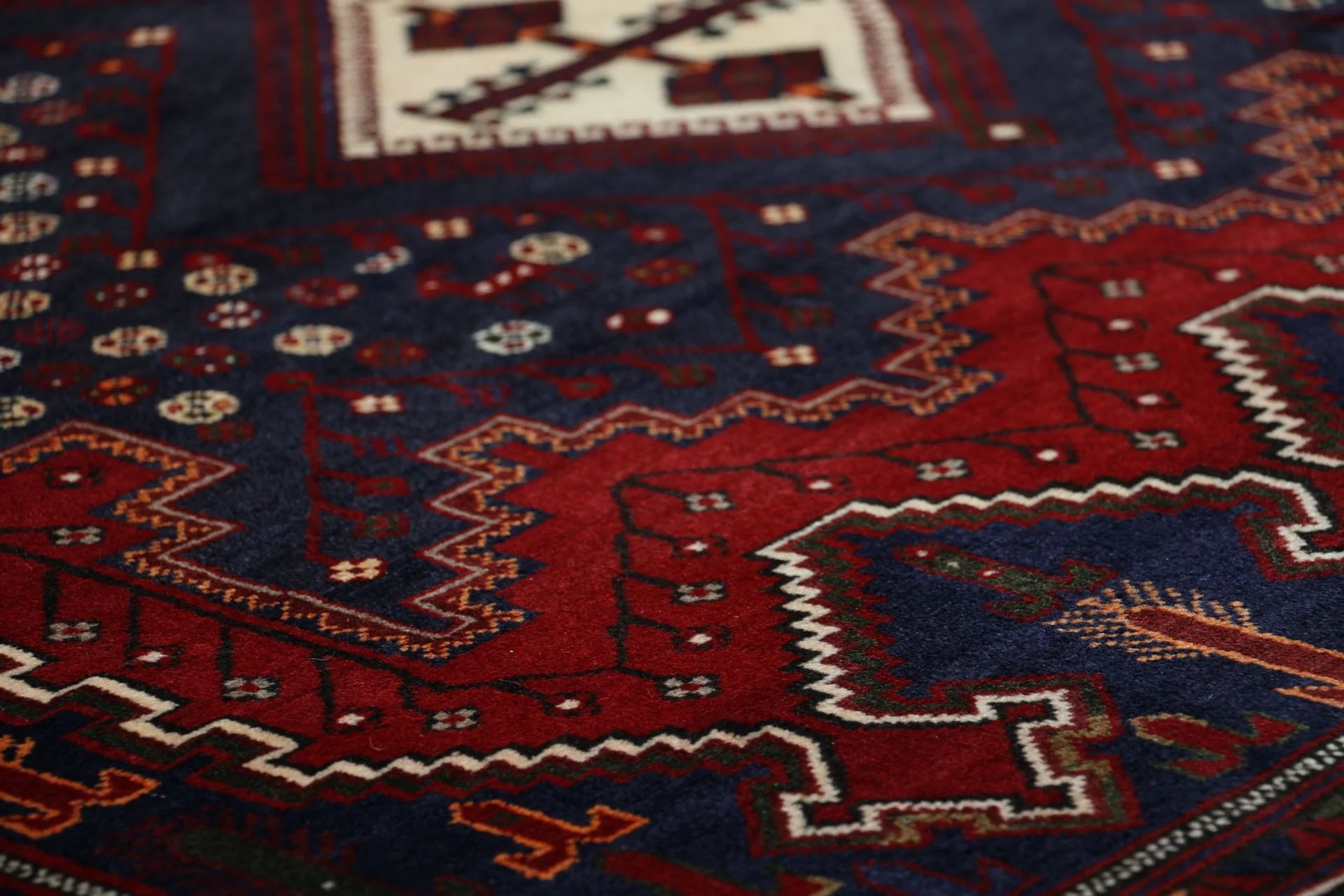 Persian Rug 169 × 238 cm in Wool, hand-knotted - Image 5