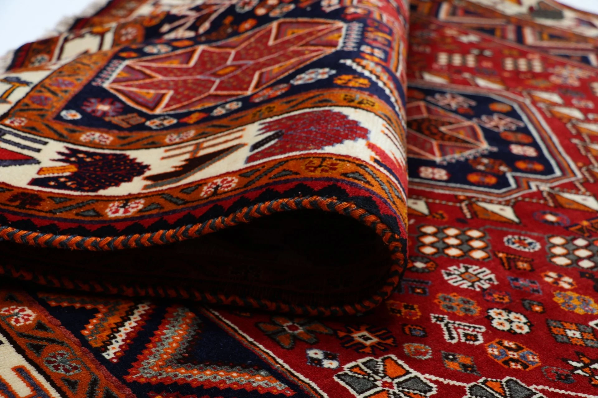 Shiraz Persian Rug 175 × 275 cm in Wool, hand-knotted - Image 10