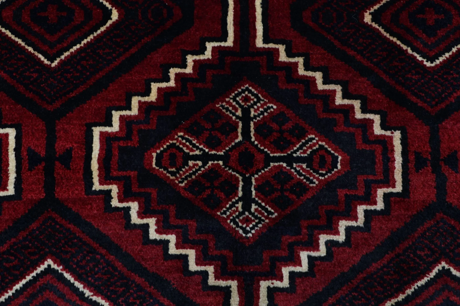 Shiraz Persian Rug 180 × 260 cm in Wool, hand-knotted - Image 9