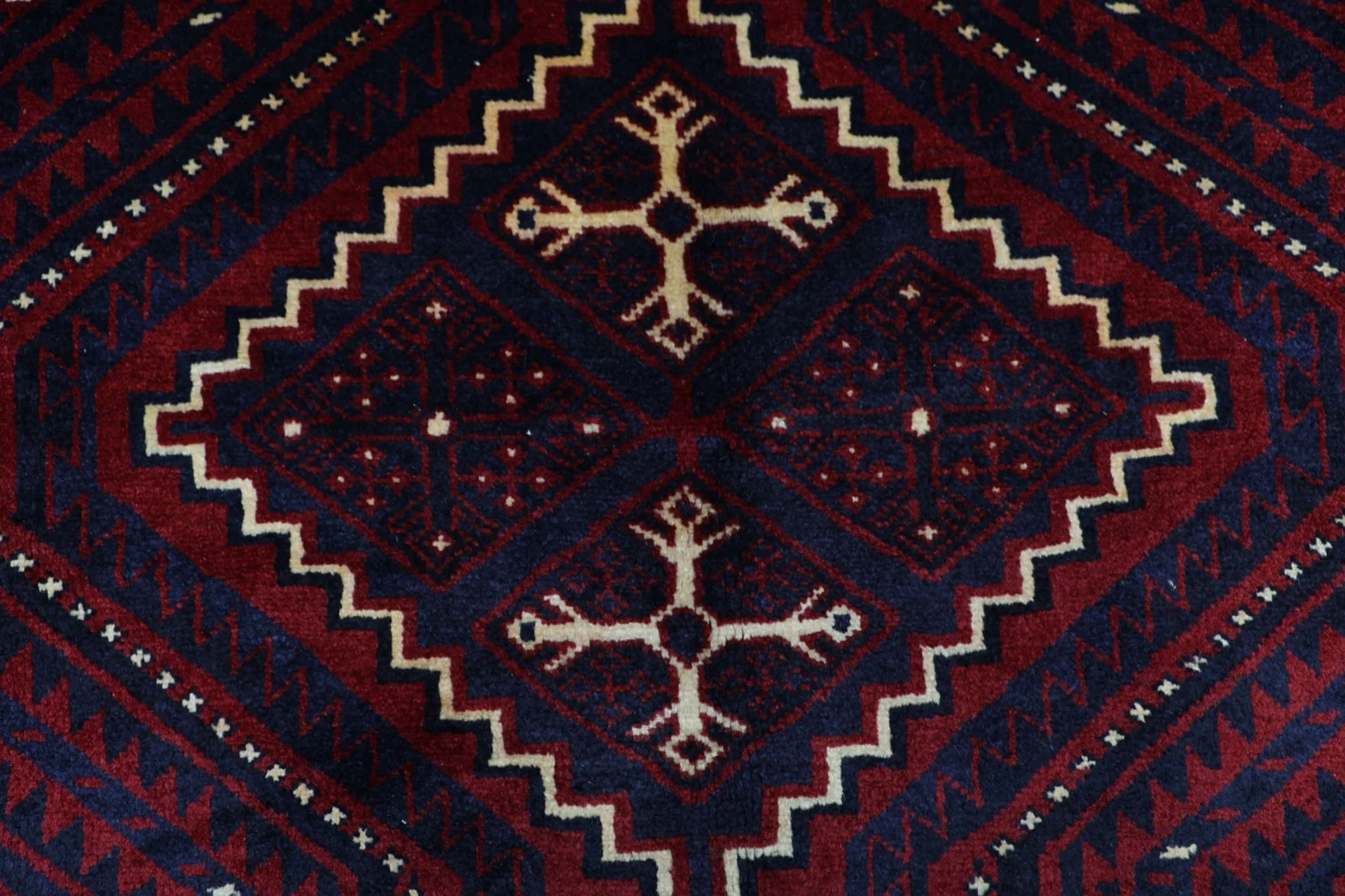 Wool Shiraz Persian Rug 180 × 260 cm, hand-knotted - Image 9