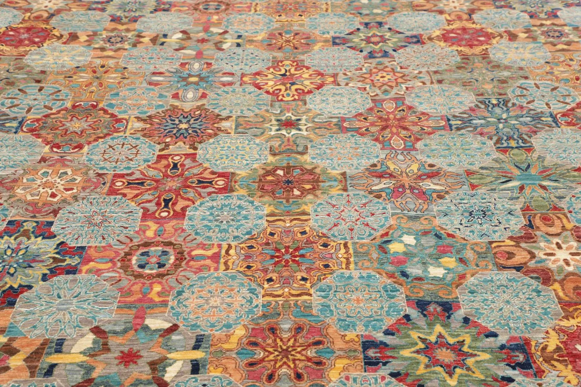 Wool Samarkand Pakistani Rug 240 × 306 cm, hand-knotted - Image 8