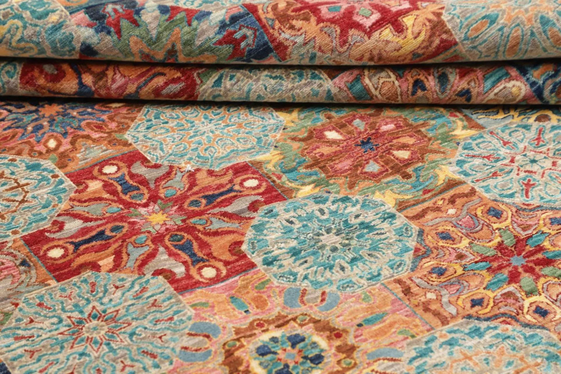 Hand-Knotted Samarkand Pakistani Rug, 205 × 293 cm, Wool - Image 10
