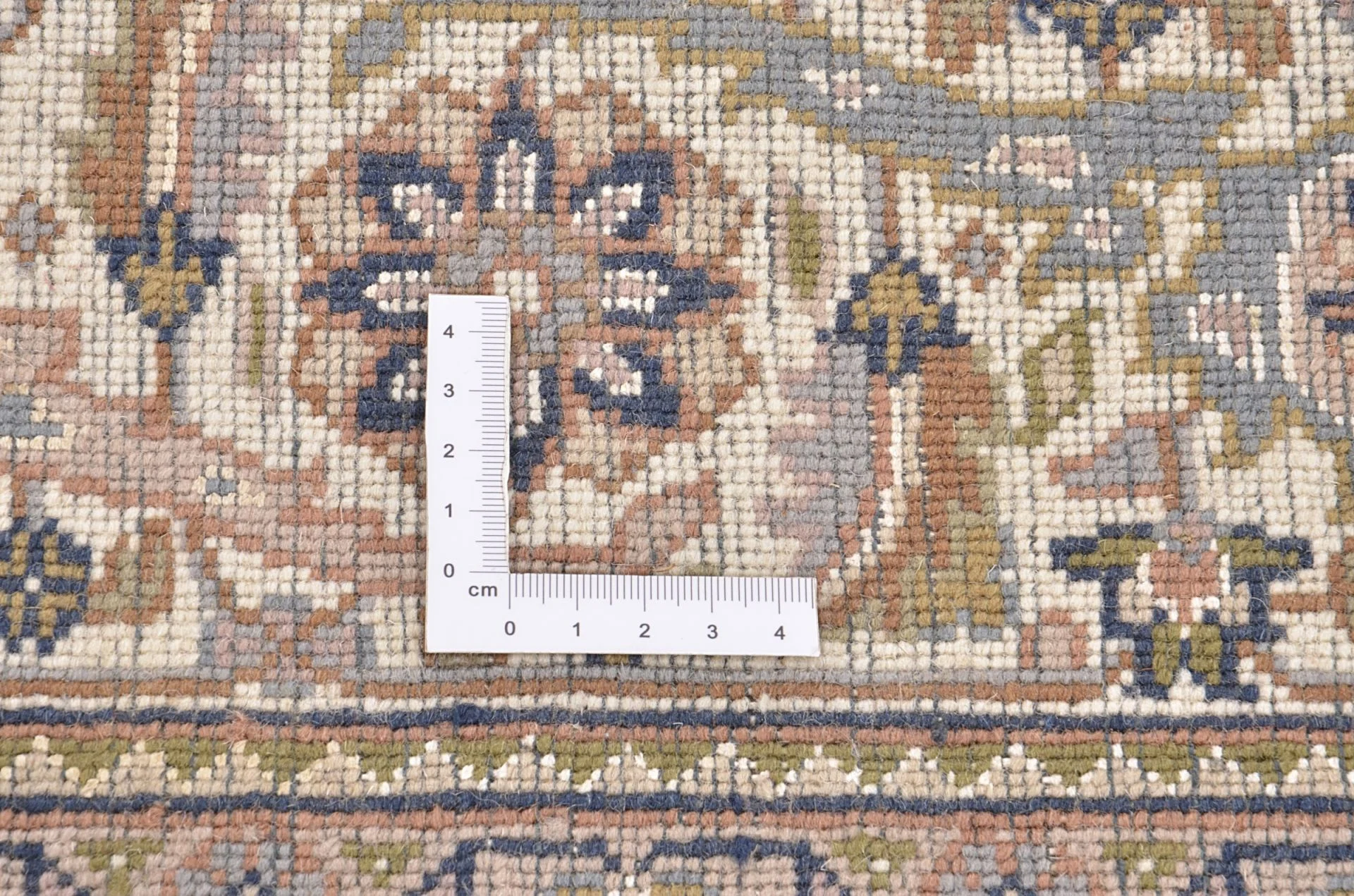 Tabriz Indian Rug 250 × 298 cm in Wool, hand-knotted - Image 4