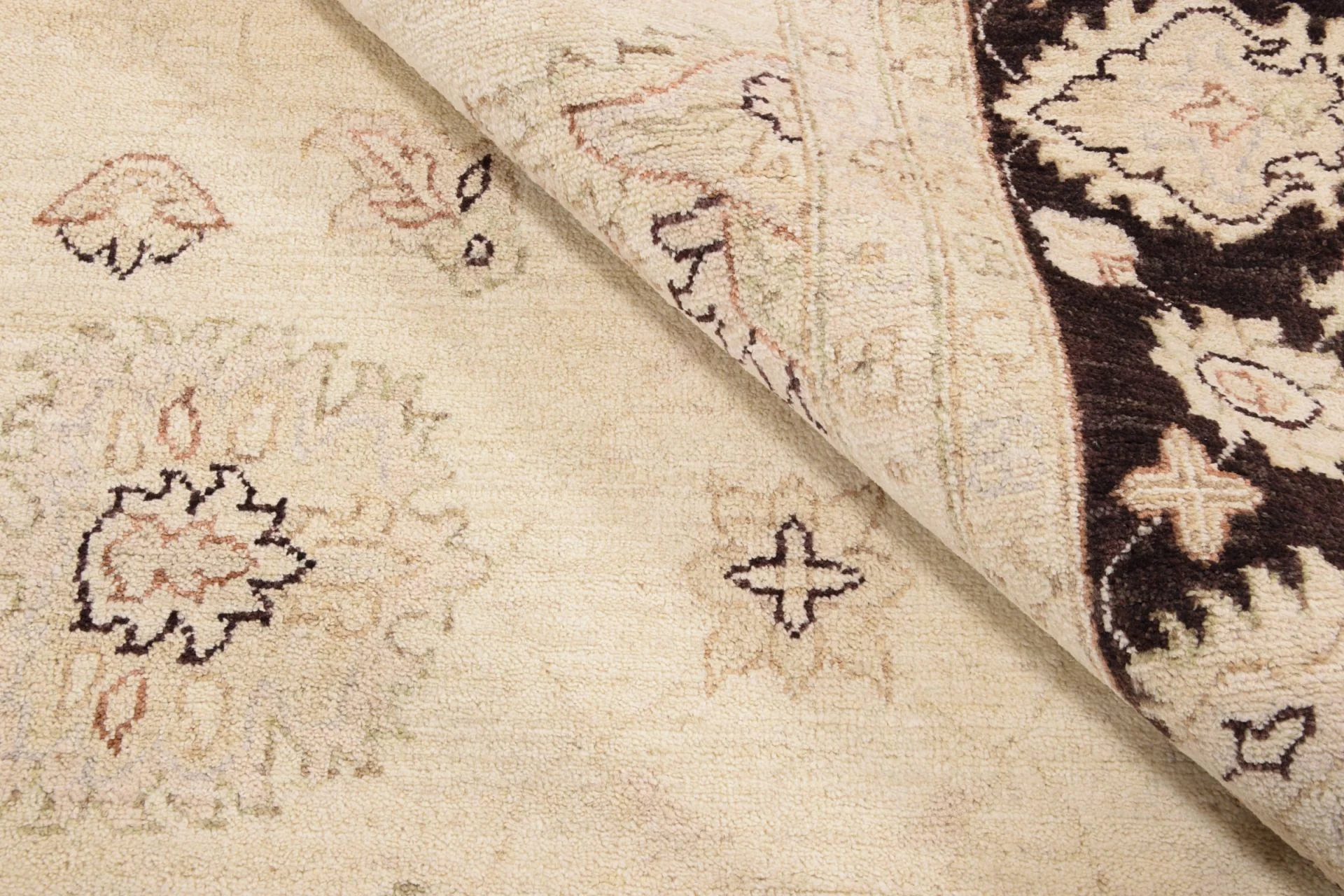 Ziegler Pakistani Rug 240 × 311 cm in Wool, hand-knotted - Image 6