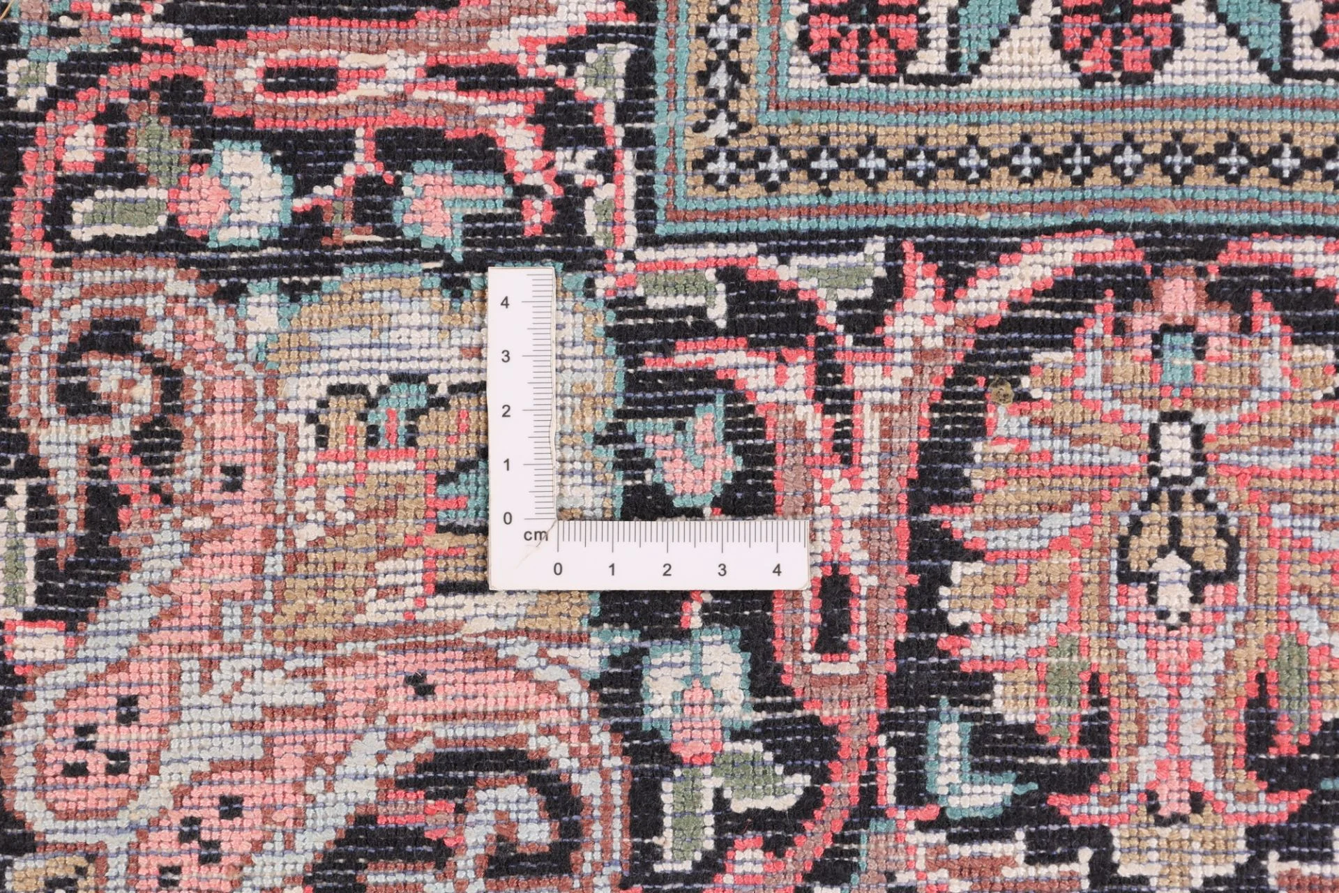 Wool Indian Rug 187 × 121 cm, hand-knotted - Image 8