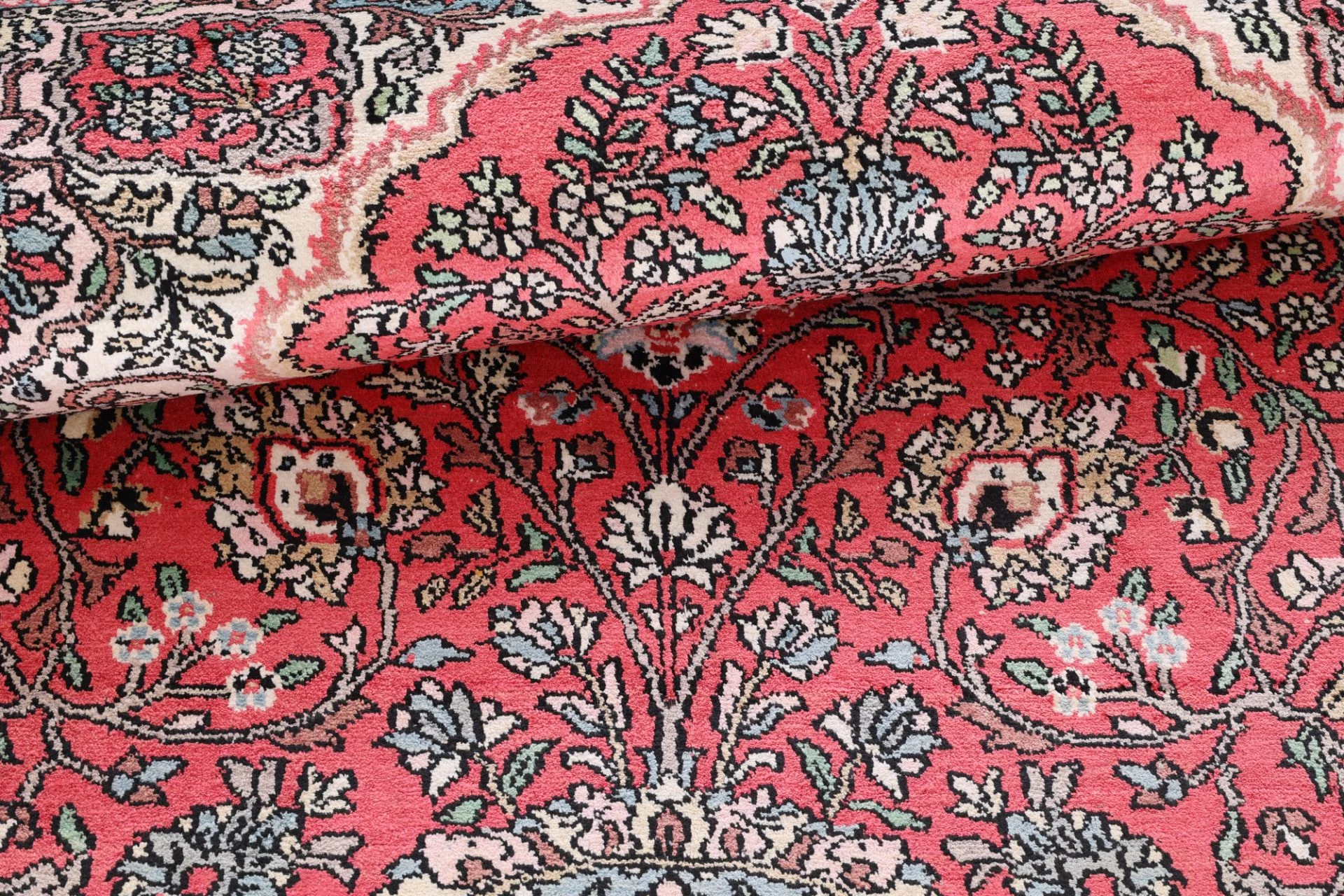 Indian Rug 182 × 123 cm in Wool, hand-knotted - Image 8