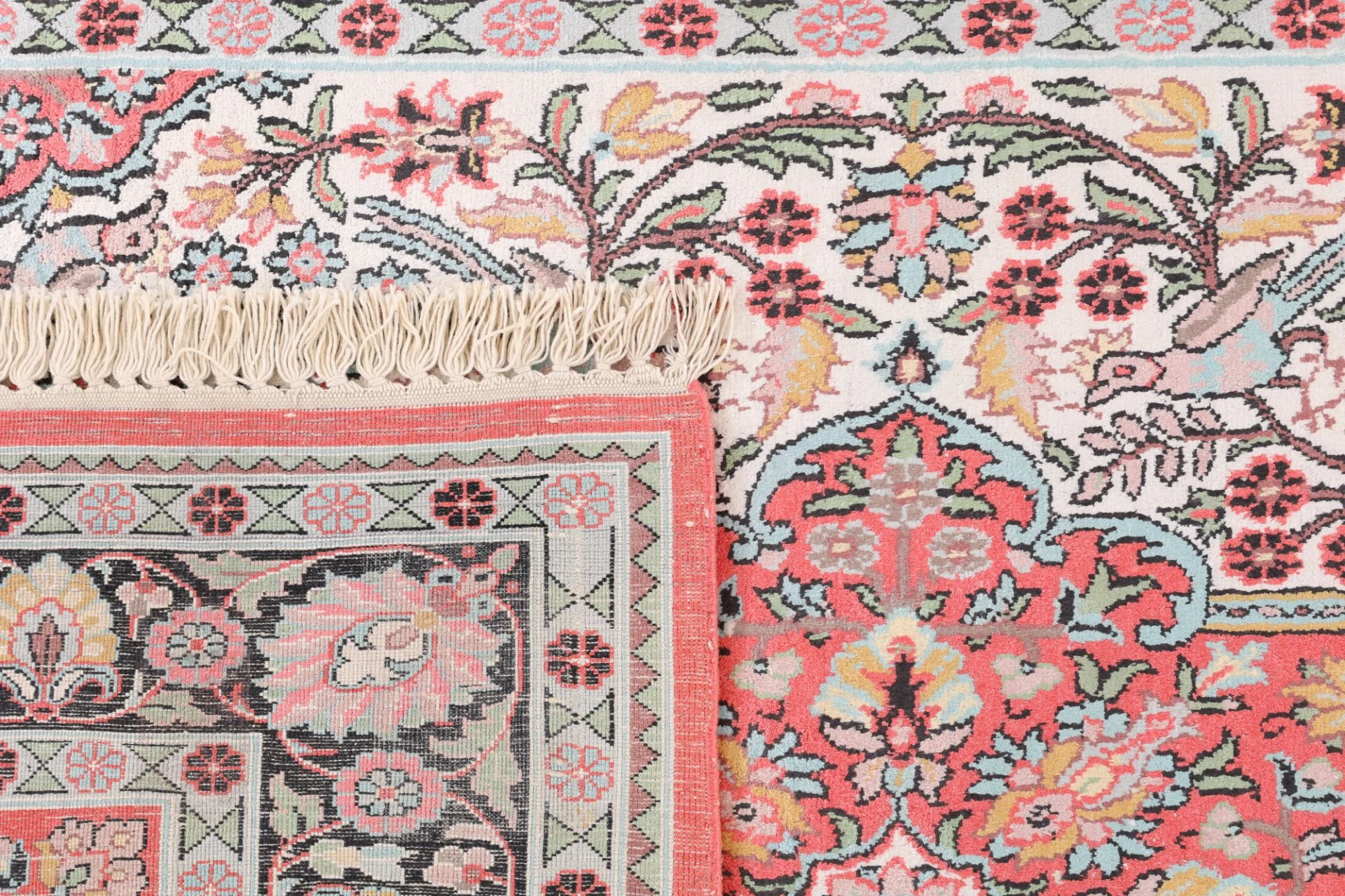 Indian Rug 187 × 126 cm in Wool, hand-knotted - Image 7