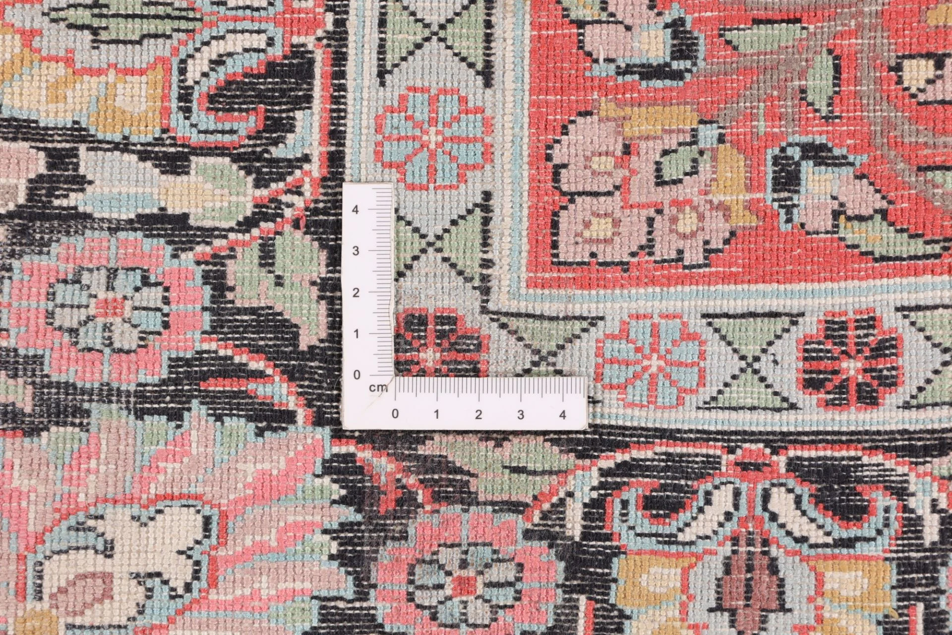 Indian Rug 187 × 126 cm in Wool, hand-knotted - Image 9