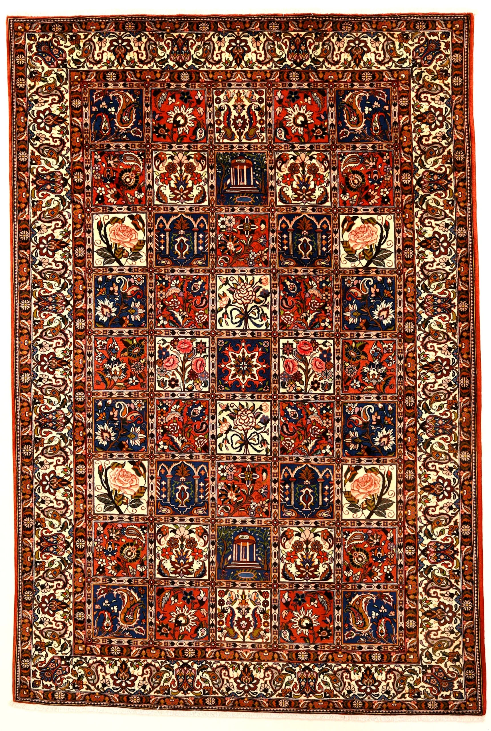 Hand-Knotted Bakhtiari Persian Rug, 305 × 204 cm, Wool