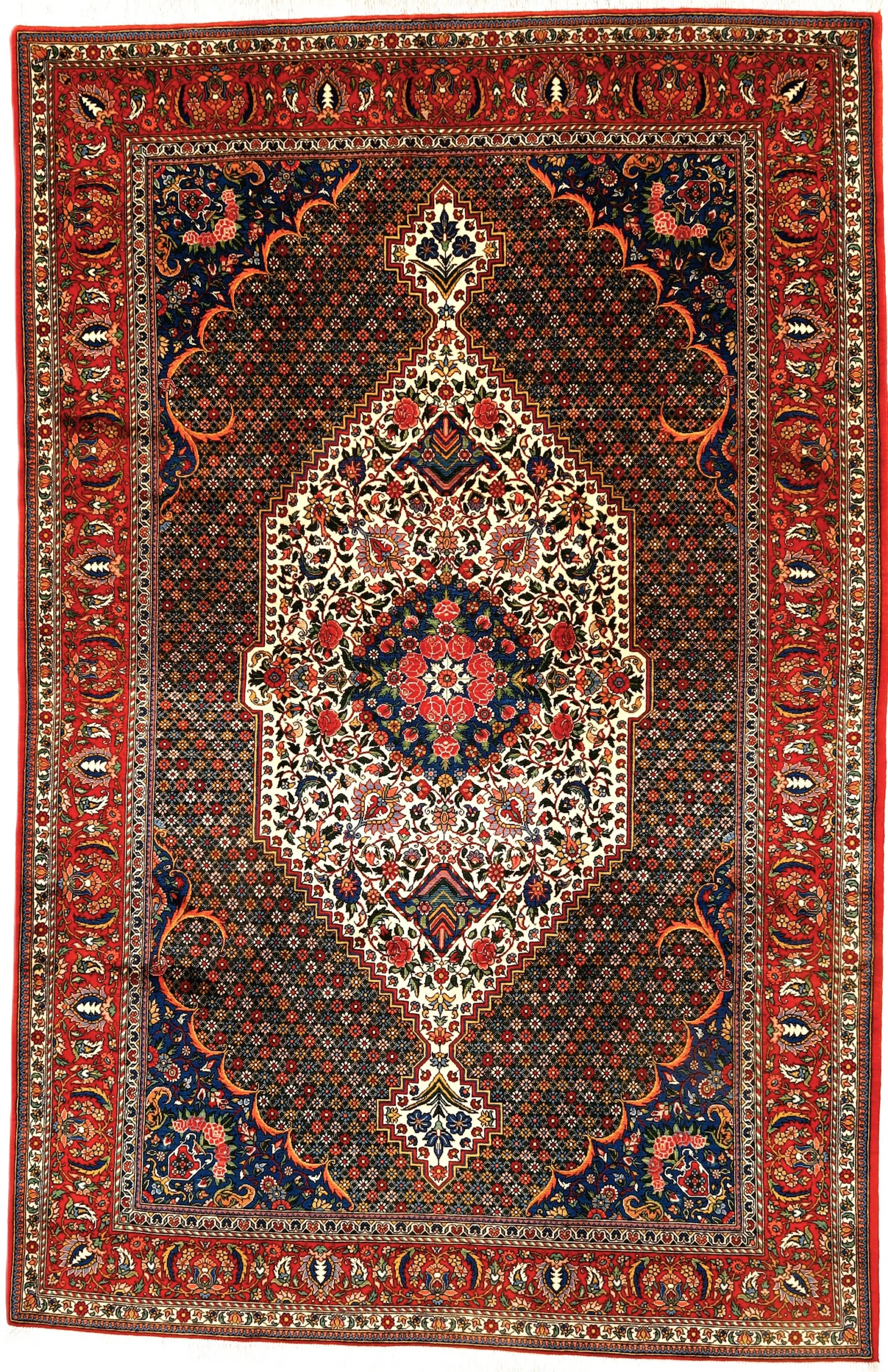 Hand-Knotted Bakhtiari Persian Rug, 319 × 206 cm, Wool