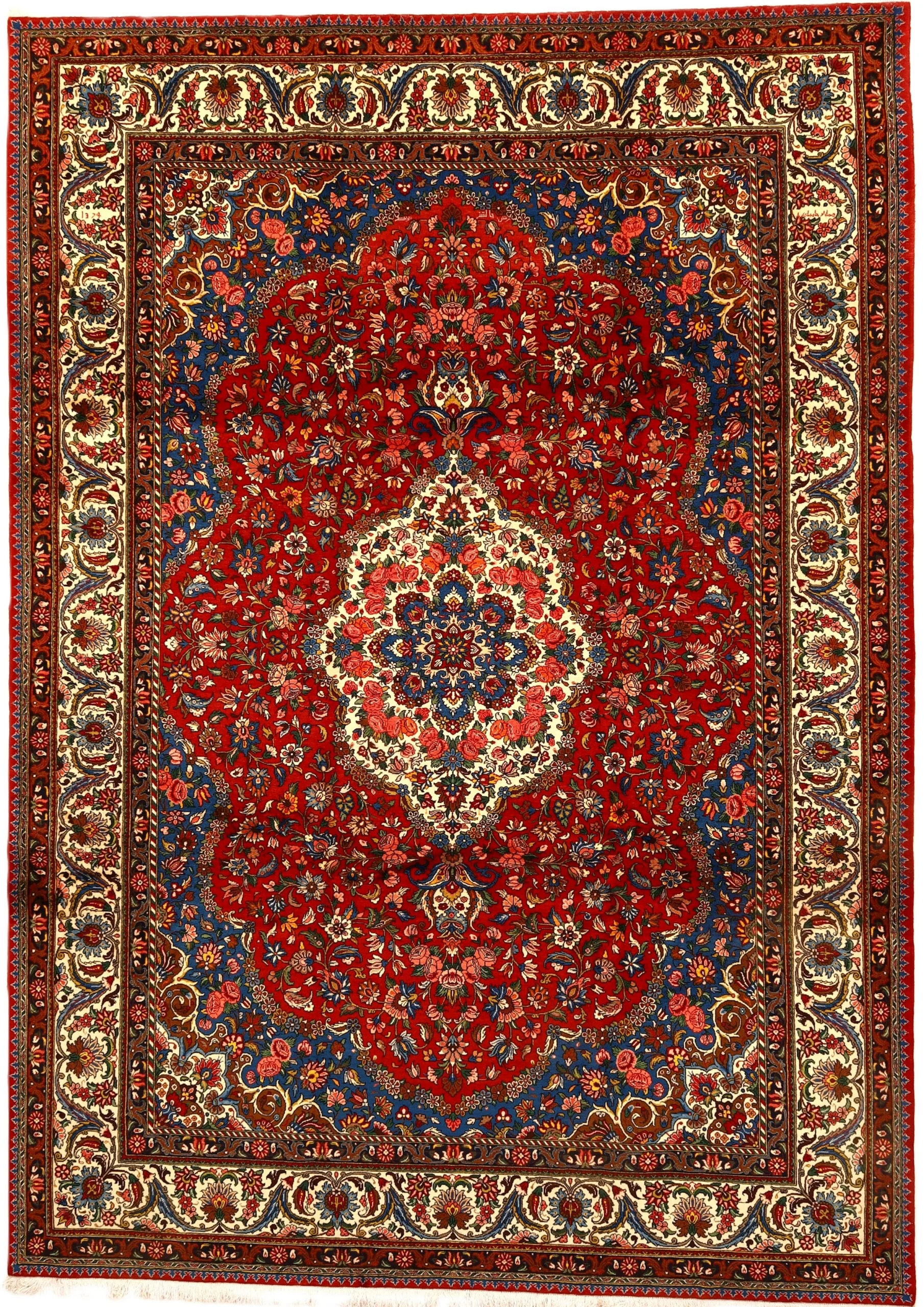 Bakhtiari Persian Rug 360 × 255 cm in Wool, hand-knotted