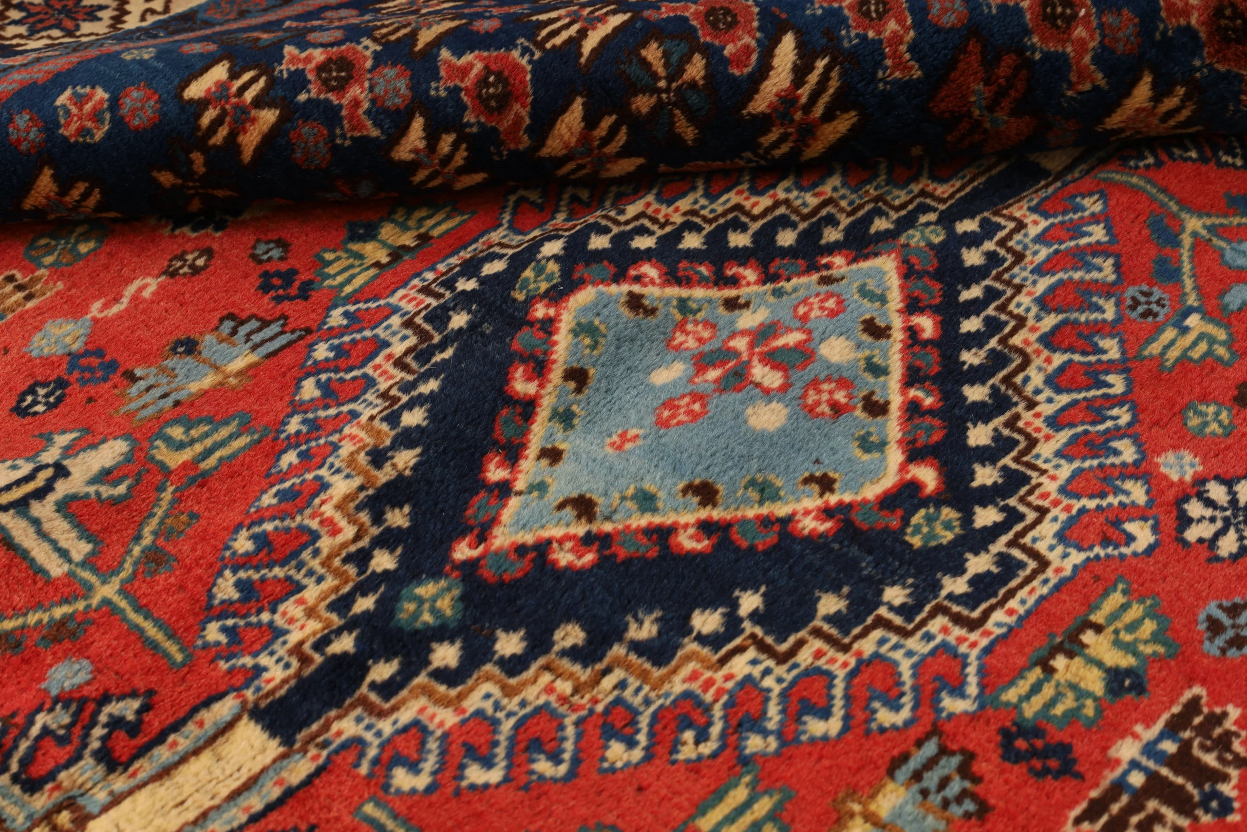 Hand-Knotted Persian Rug, 233 × 182 cm, Wool - Image 4