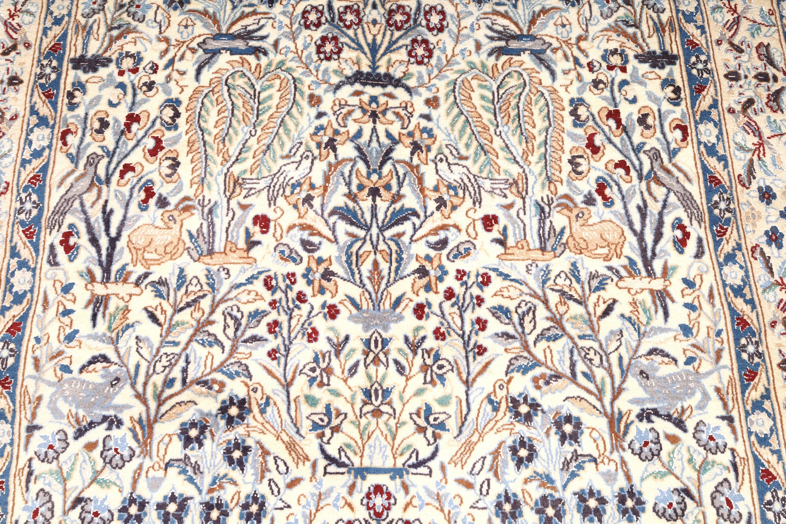 Hand-Knotted Nain Persian Rug, 196 × 128 cm, Wool - Image 4