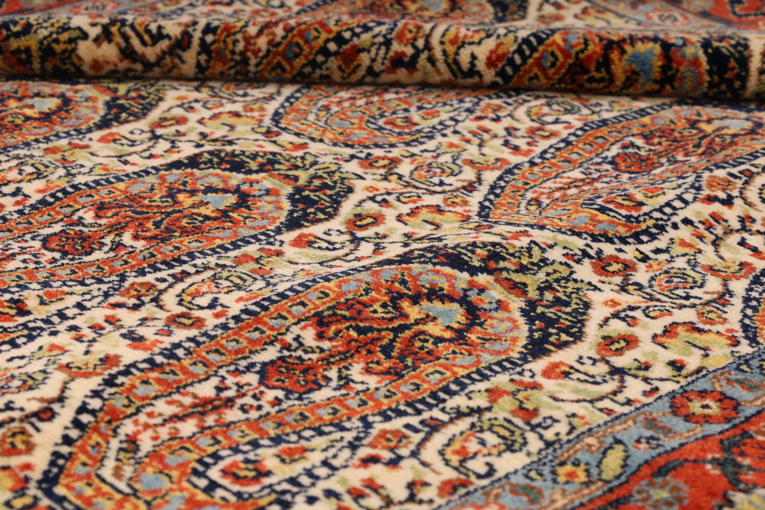 Senneh Persian Rug 176 × 117 cm in Wool & Silk, hand-knotted - Image 4