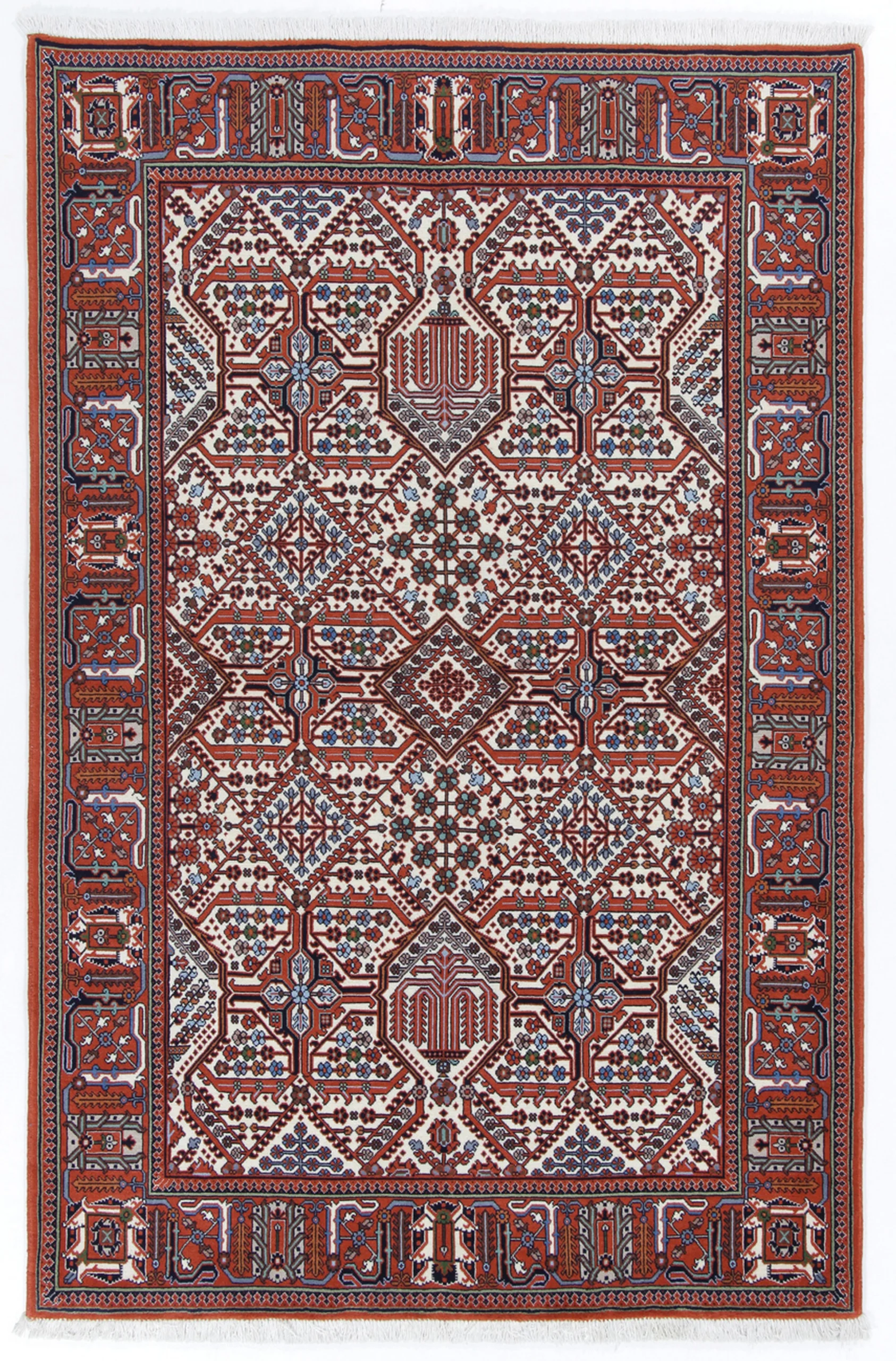 Wool Persian Rug 138 × 212 cm, hand-knotted
