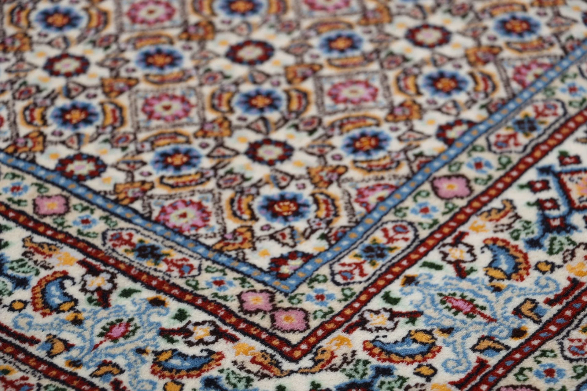 Hand-Knotted Moud Persian Rug, 82 × 402 cm, Wool - Image 5