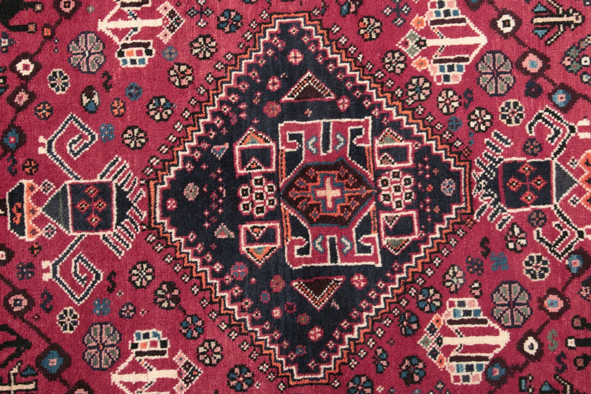 Qashqai Persian Rug 154 × 215 cm in Wool, hand-knotted - Image 3