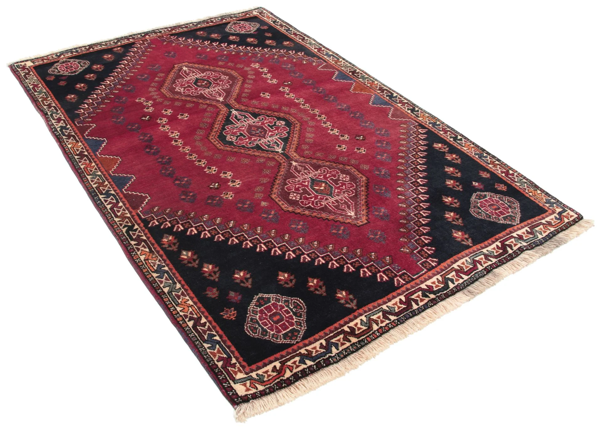 Alternative view of Qashqai Persian Rug 118 × 176 cm in Wool, hand-knotted