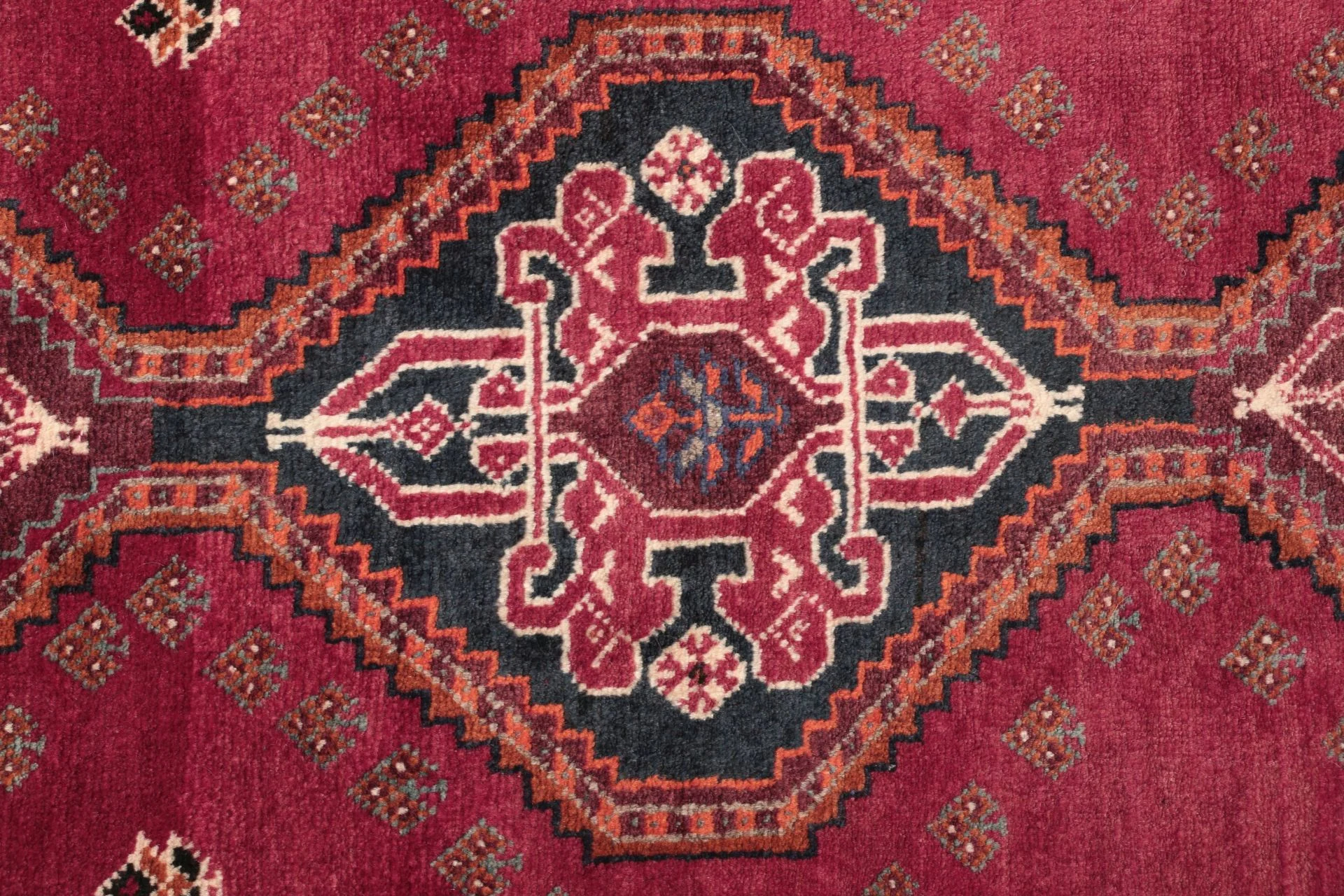 Qashqai Persian Rug 118 × 176 cm in Wool, hand-knotted - Image 3