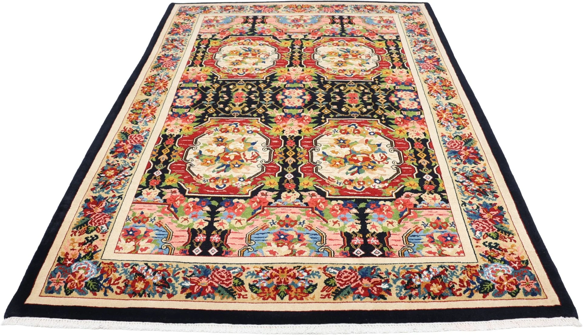 Alternative view of Hand-Knotted Bakhtiari Persian Rug, 158 × 227 cm, Wool