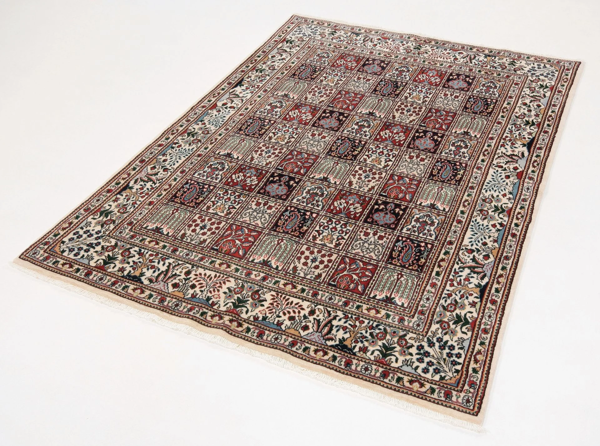 Alternative view of Wool Moud Persian Rug 145 × 202 cm, hand-knotted