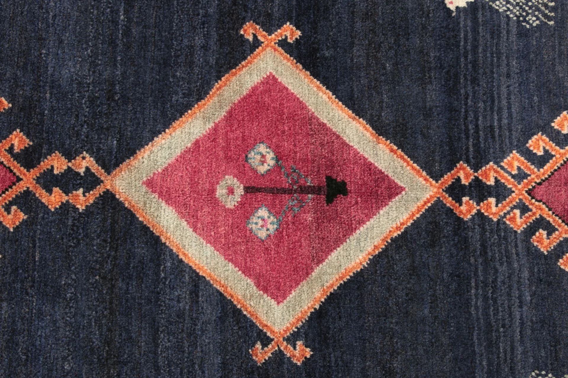 Wool Qashqai Persian Rug 130 × 190 cm, hand-knotted - Image 3