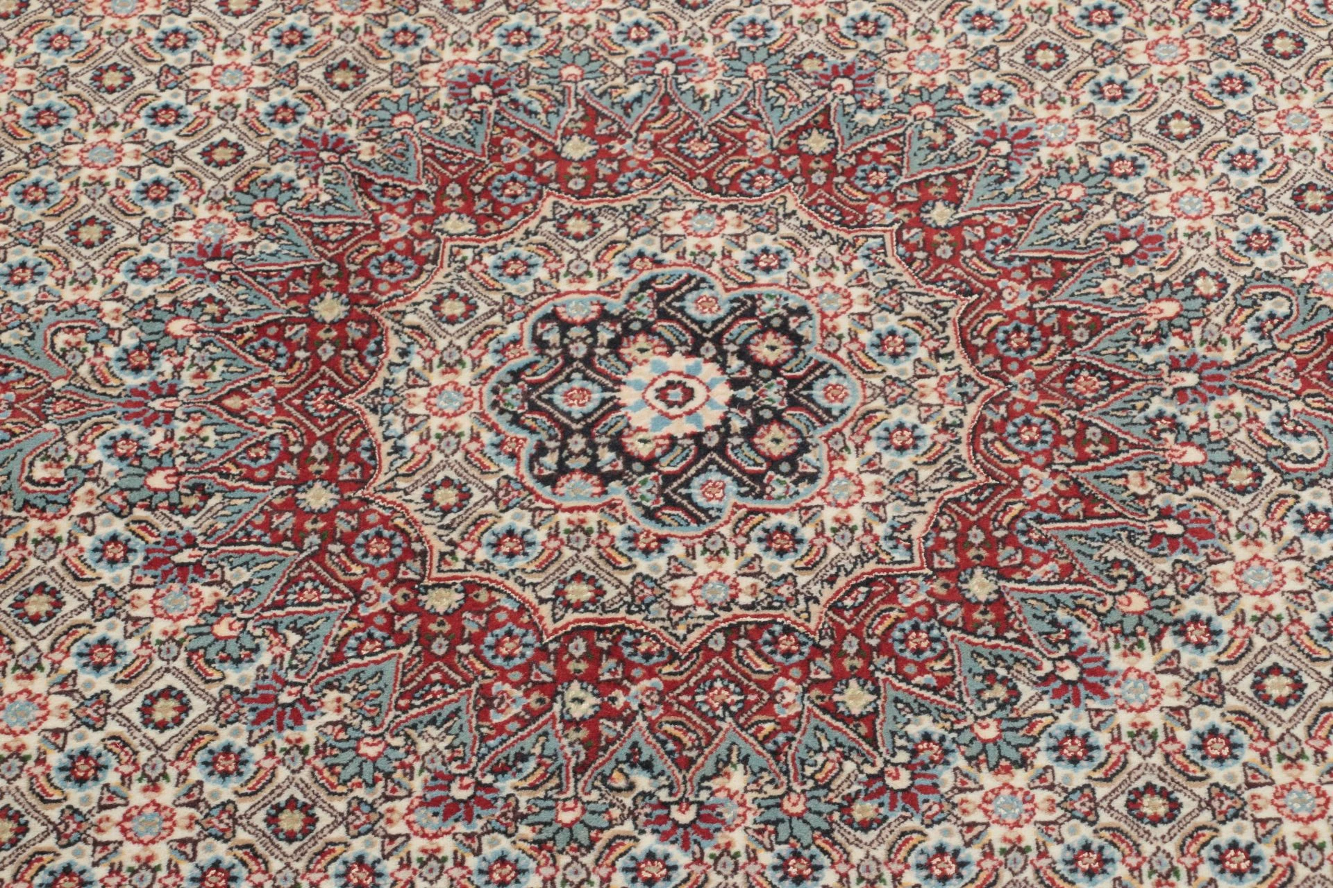 Moud Persian Rug 150 × 205 cm in Wool, hand-knotted - Image 3