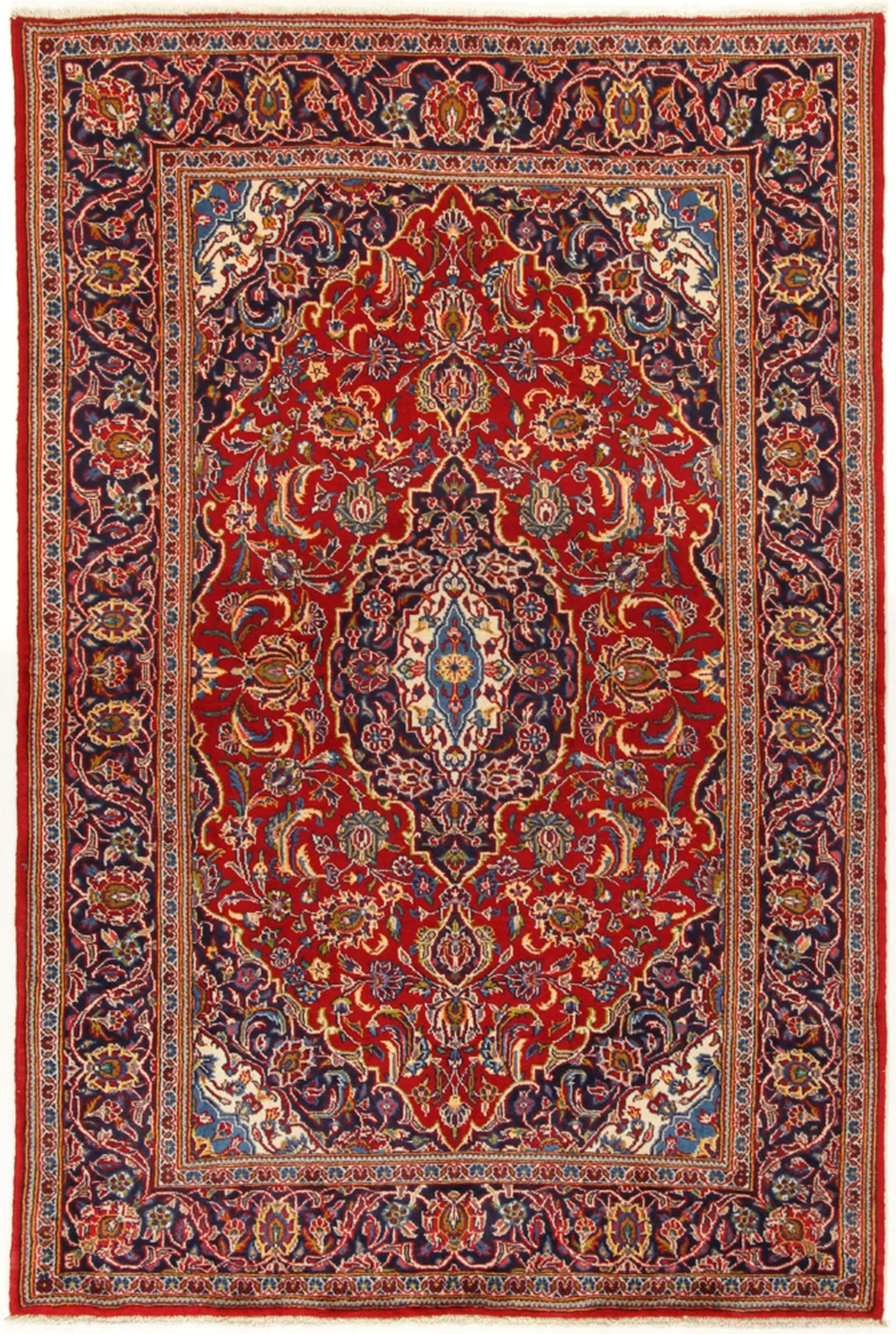 Kashan Persian Rug 136 × 206 cm in Wool, hand-knotted