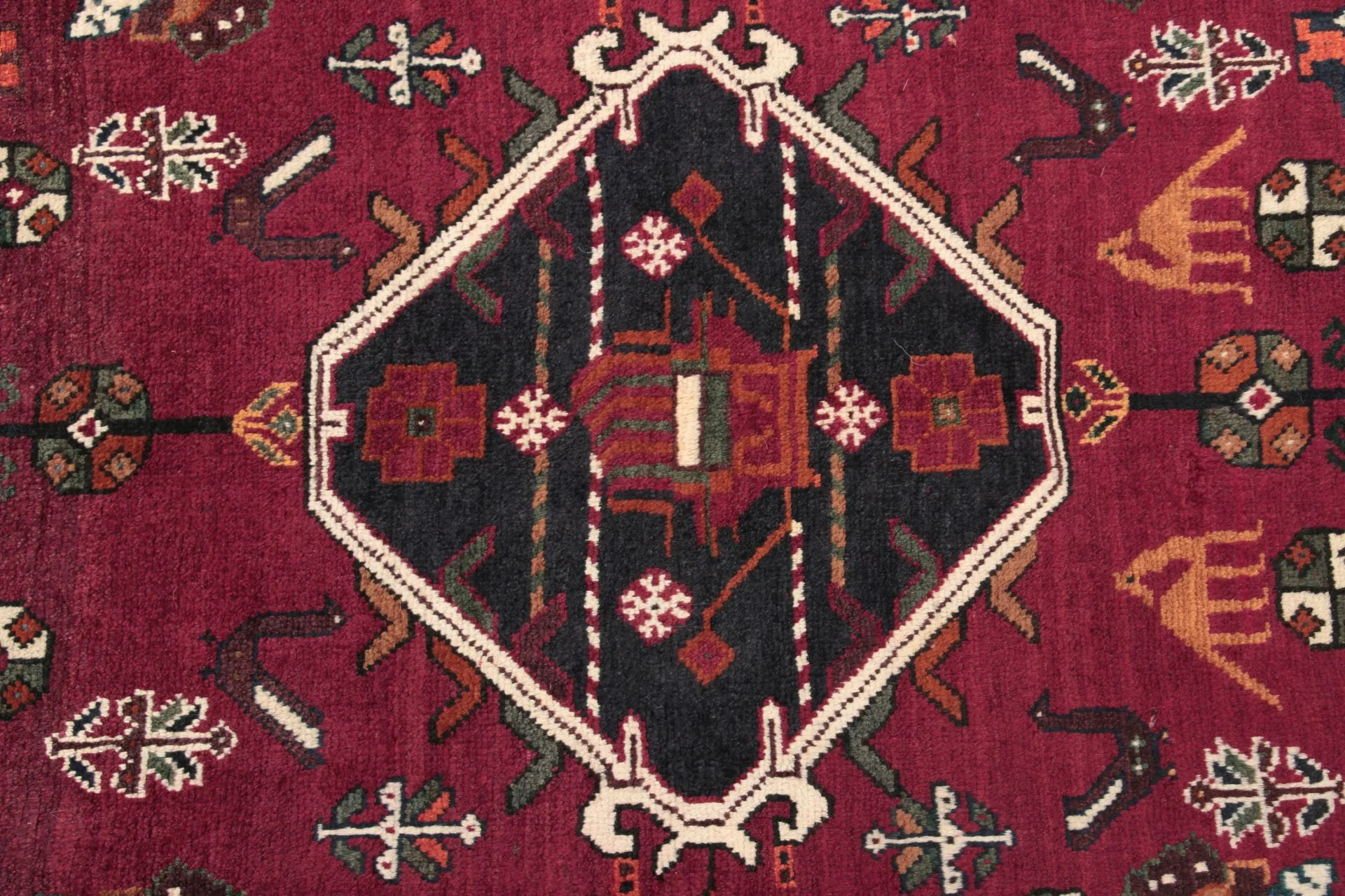 Qashqai Persian Rug 125 × 170 cm in Wool, hand-knotted - Image 3