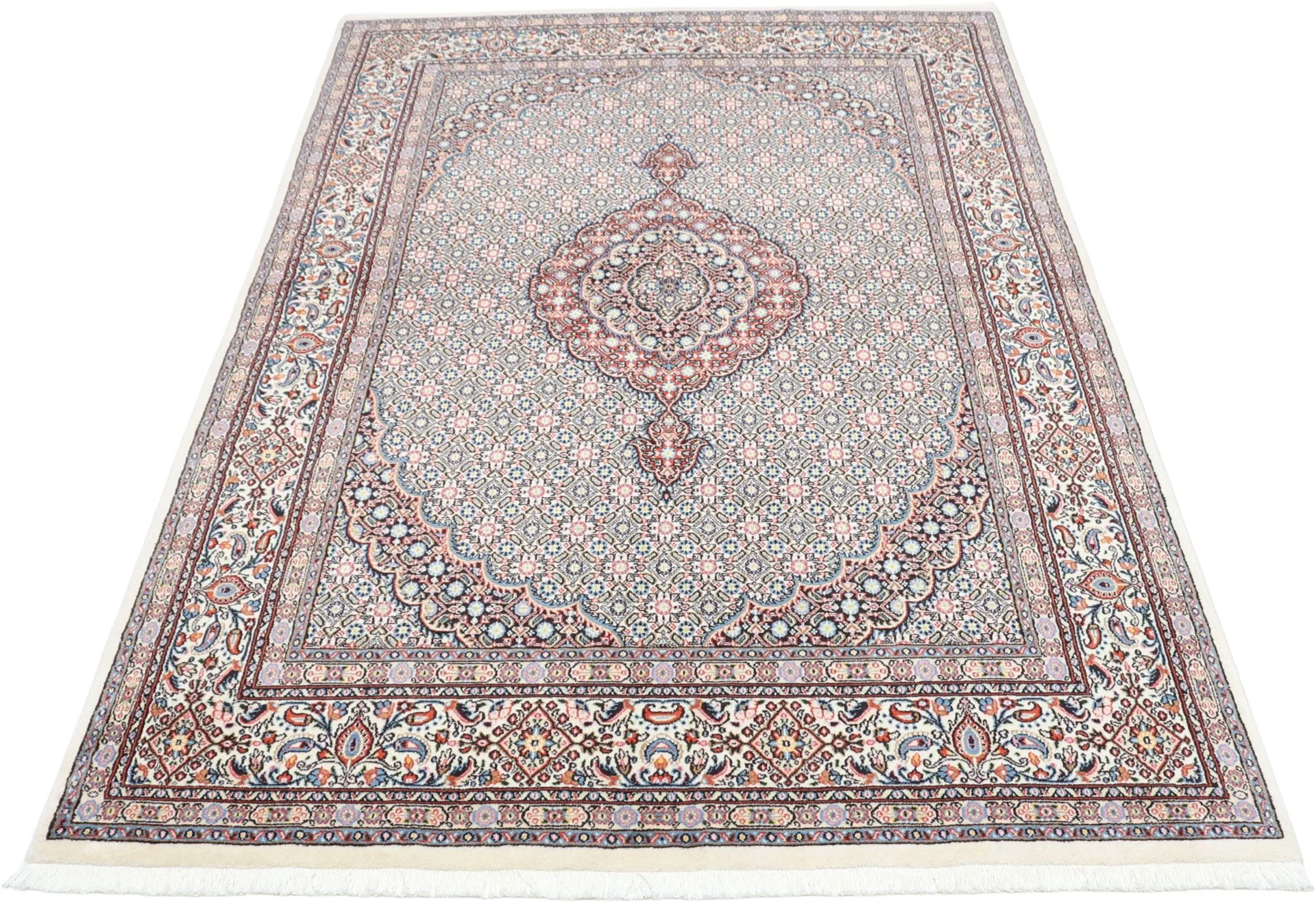 Alternative view of Moud Persian Rug 162 × 235 cm in Wool, hand-knotted