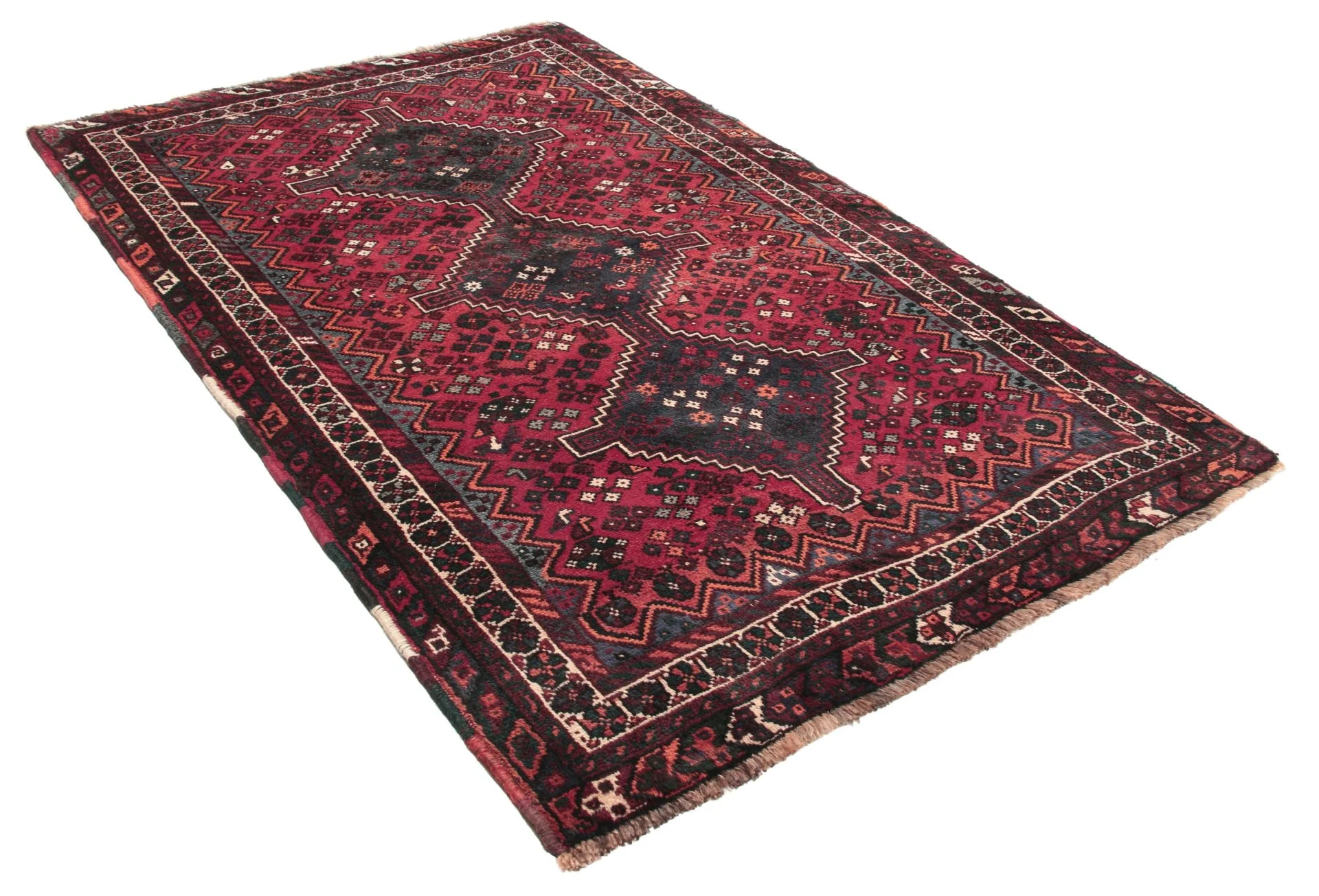 Alternative view of Qashqai Persian Rug 117 × 175 cm in Wool, hand-knotted