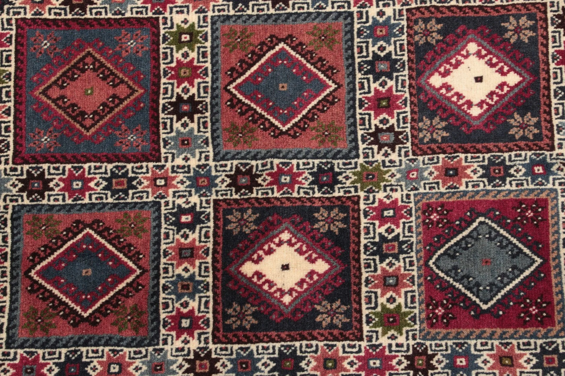 Alternative view of Hand-Knotted Persian Rug, 150 × 200 cm, Wool