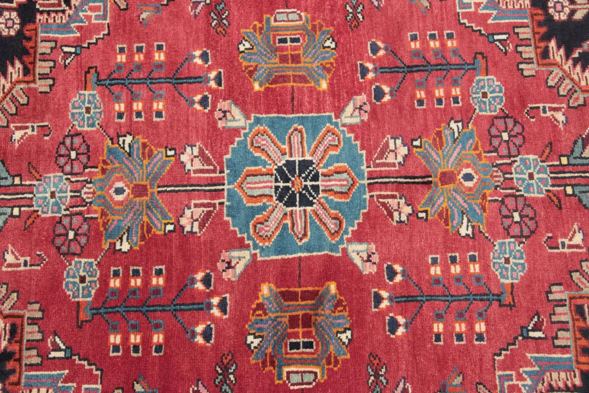 Alternative view of Persian Rug 160 × 220 cm in Wool, hand-knotted