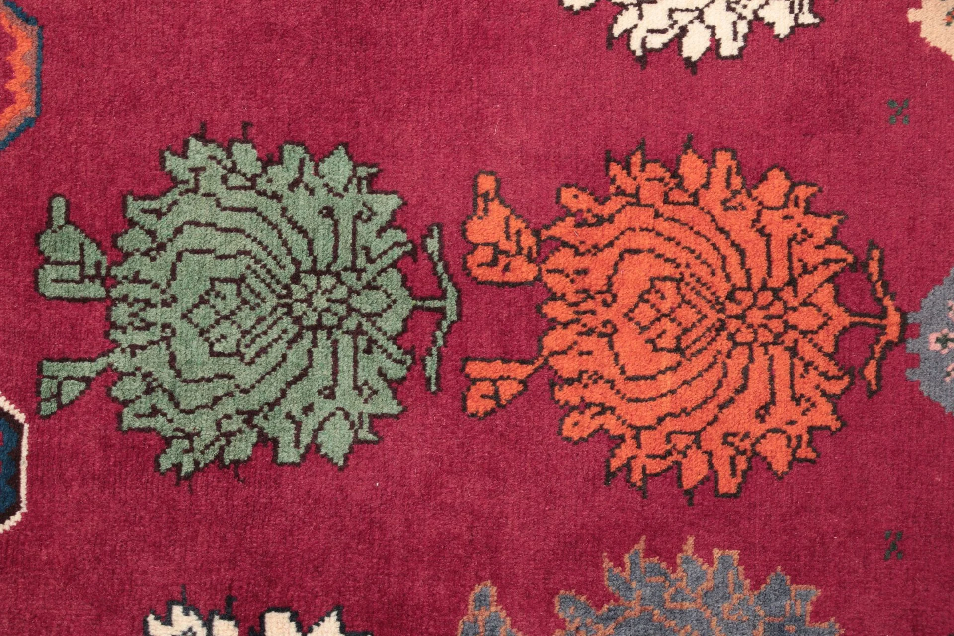 Hand-Knotted Qashqai Persian Rug, 126 × 190 cm, Wool - Image 3