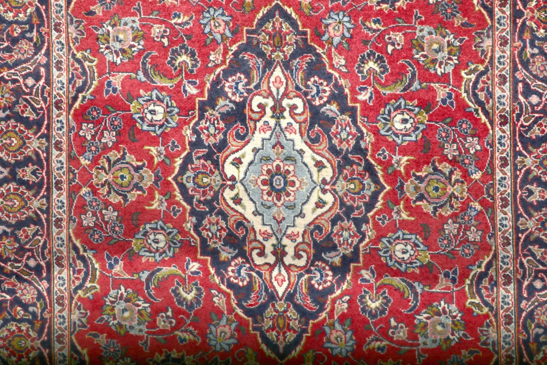 Alternative view of Hand-Knotted Kashan Persian Rug, 130 × 215 cm, Wool