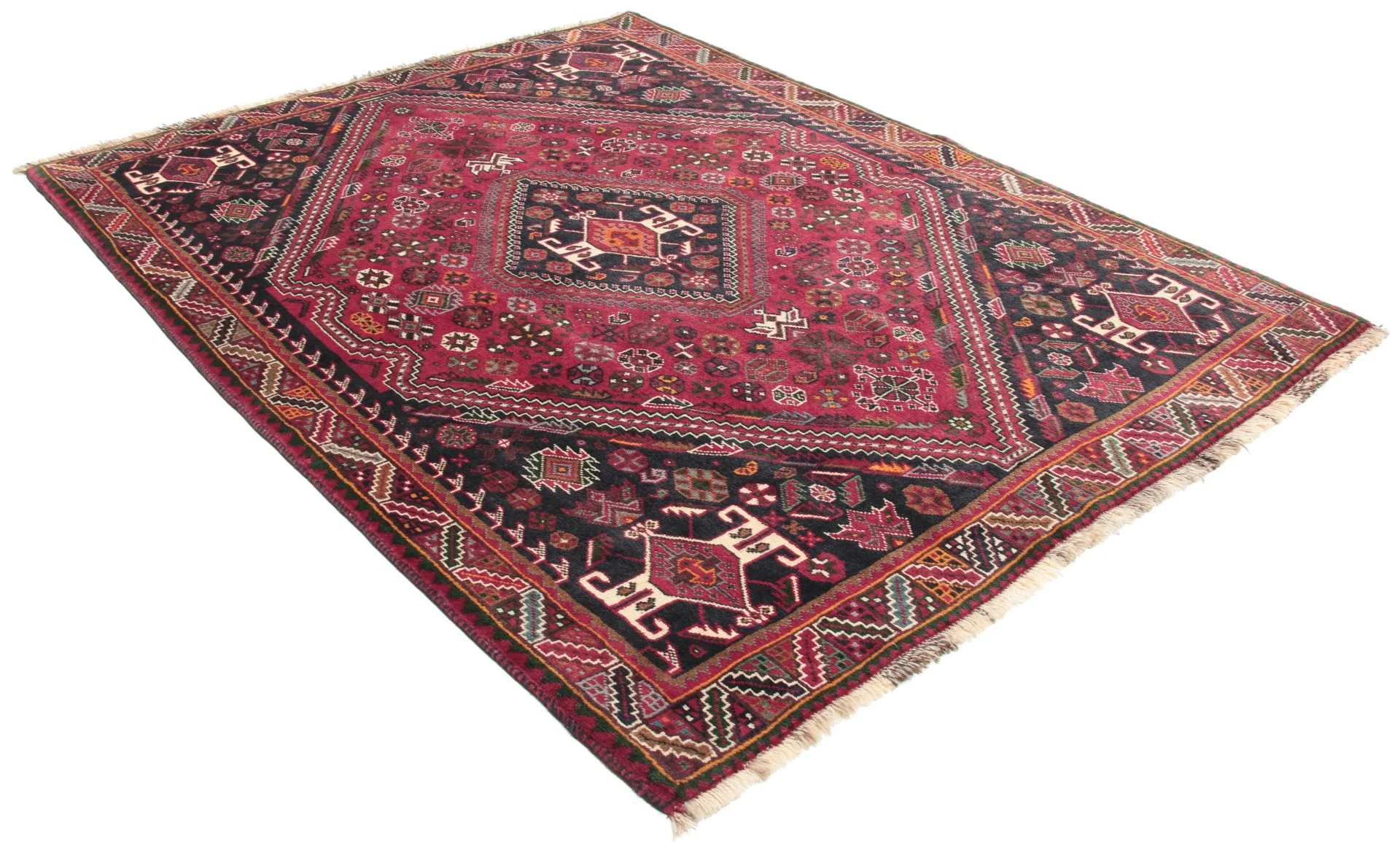 Alternative view of Qashqai Persian Rug 138 × 180 cm in Wool, hand-knotted