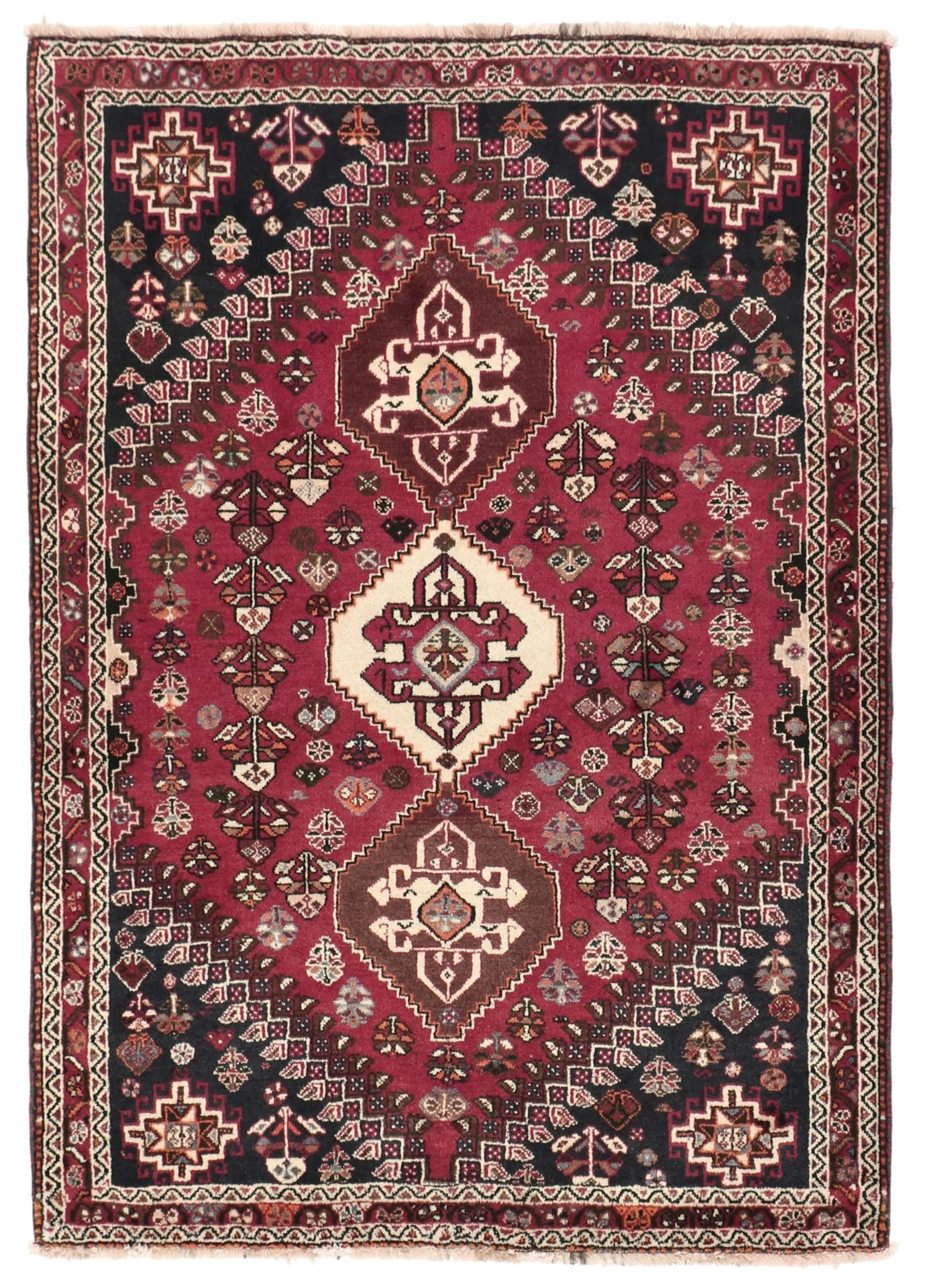 Hand-Knotted Qashqai Persian Rug, 120 × 168 cm, Wool