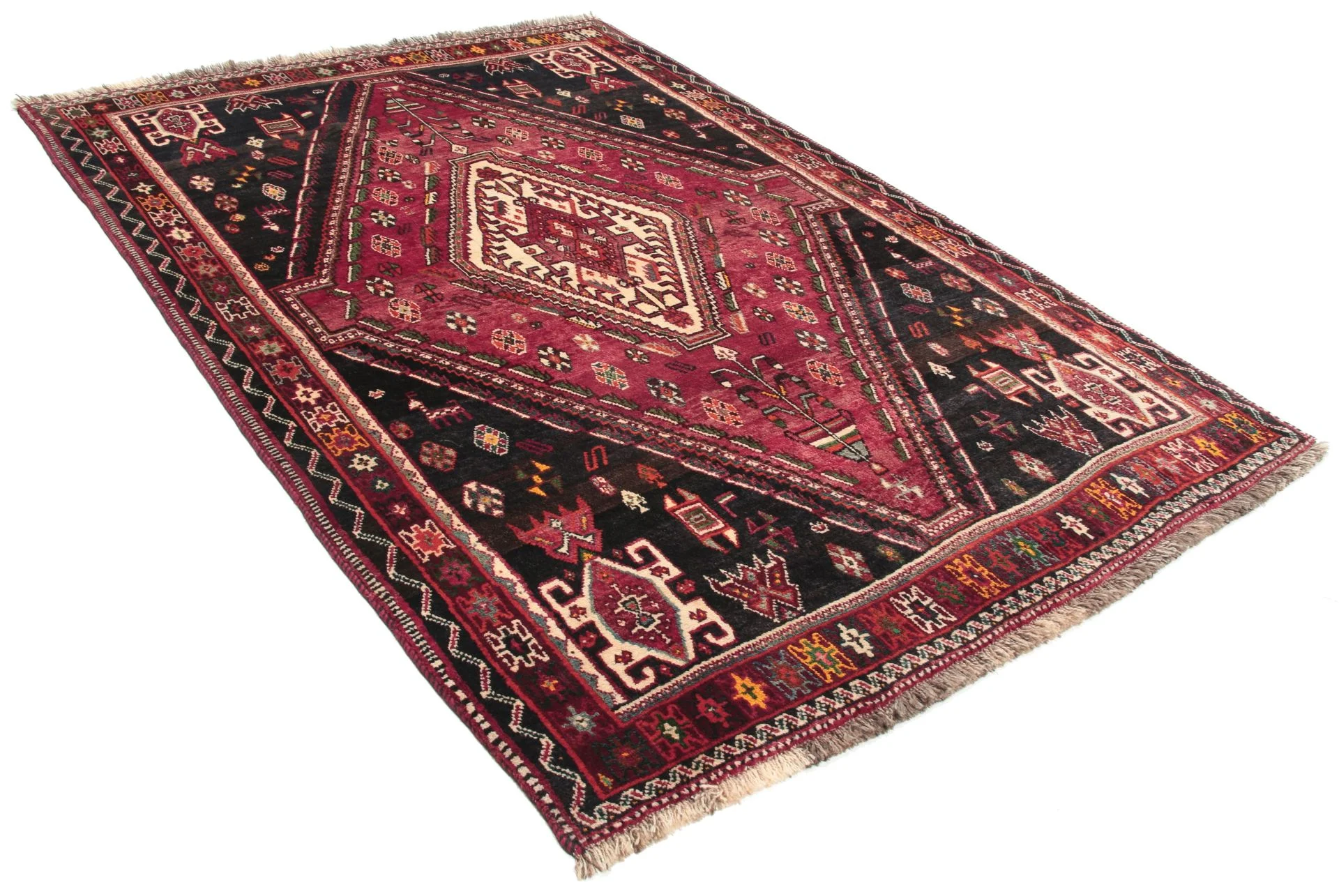 Alternative view of Wool Qashqai Persian Rug 137 × 193 cm, hand-knotted