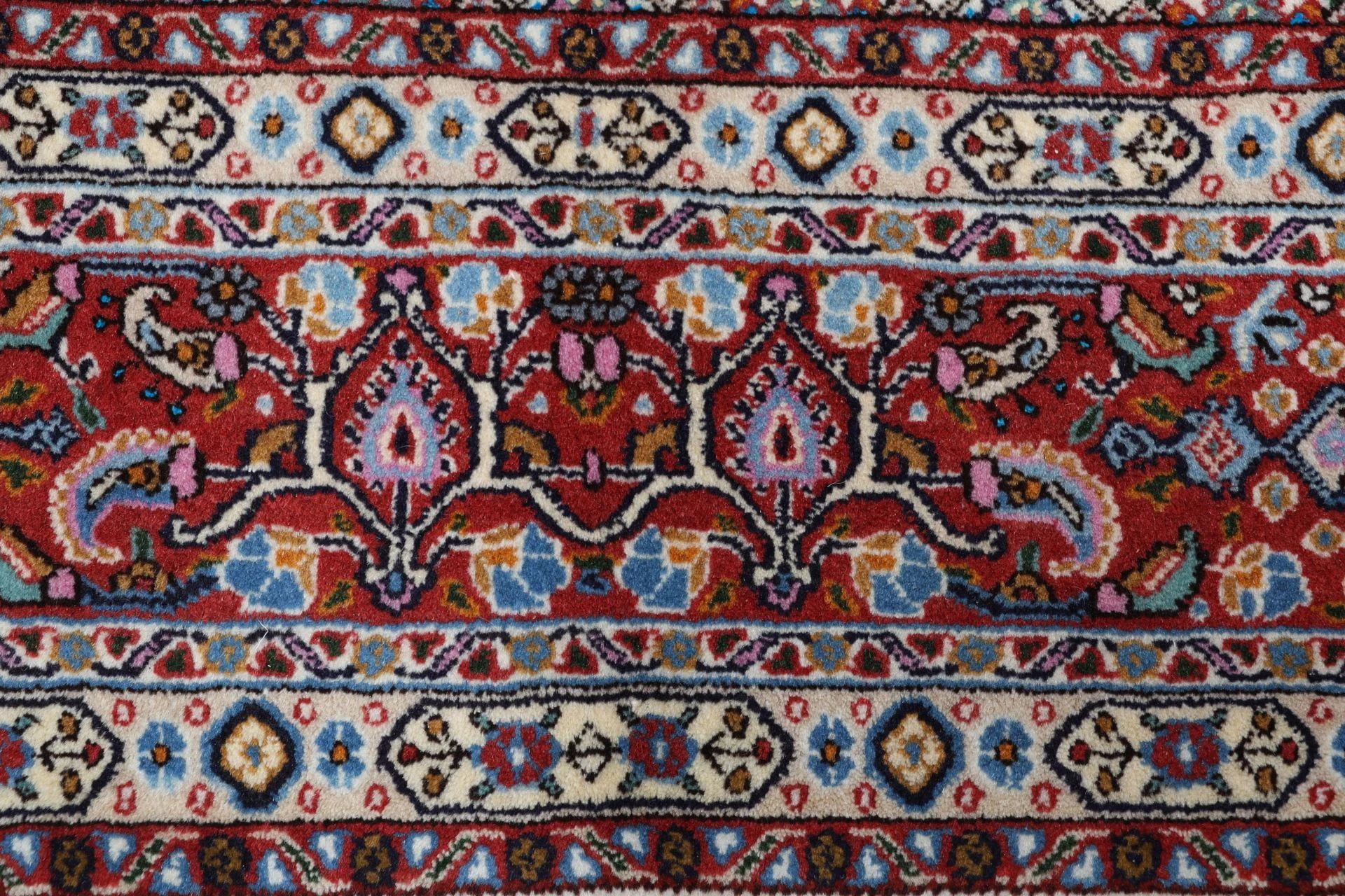 Alternative view of Moud Persian Rug 160 × 235 cm in Wool, hand-knotted