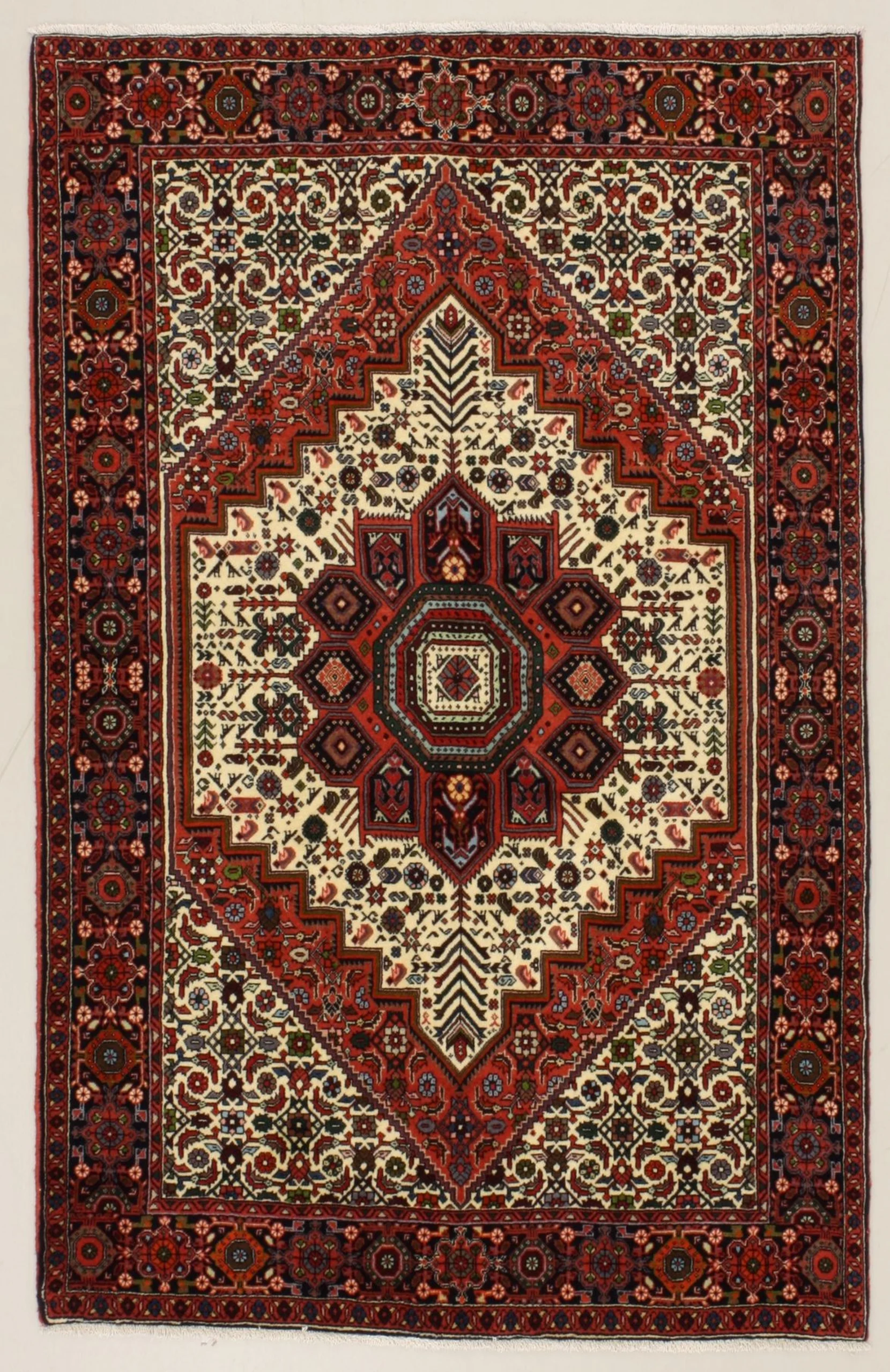 Persian Rug 125 × 196 cm in Wool, hand-knotted