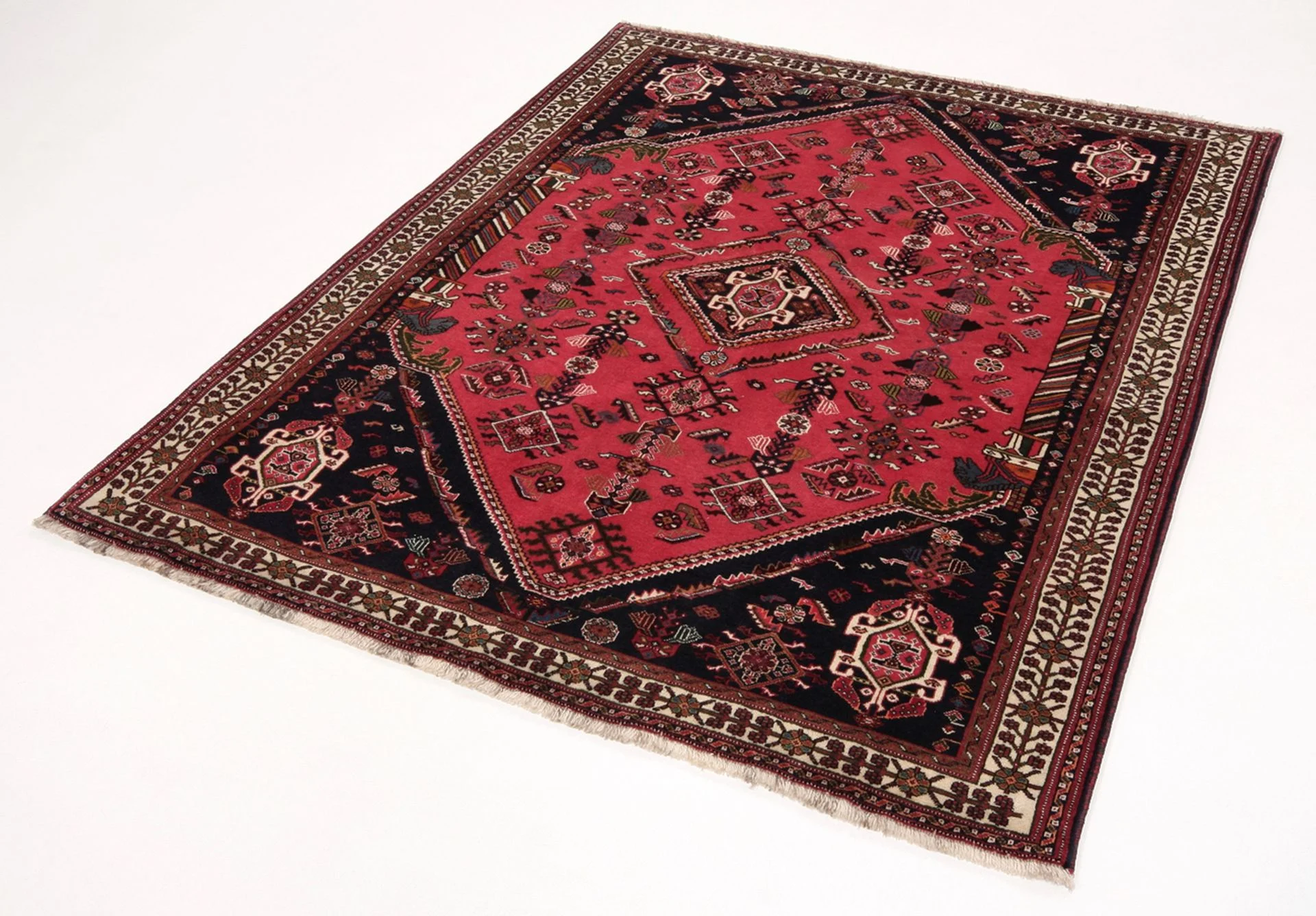 Alternative view of Wool Qashqai Persian Rug 155 × 195 cm, hand-knotted