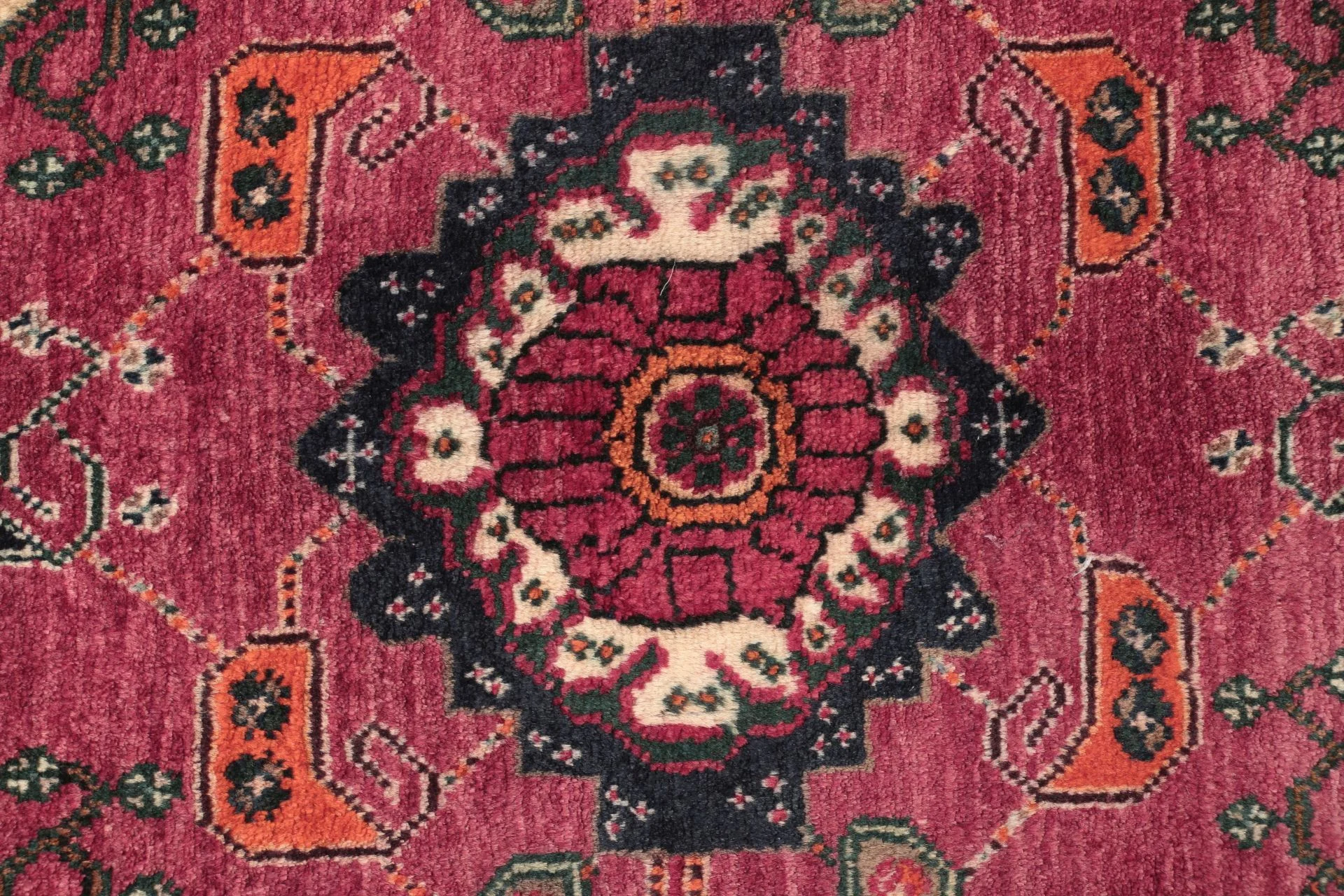 Qashqai Persian Rug 150 × 195 cm in Wool, hand-knotted - Image 3